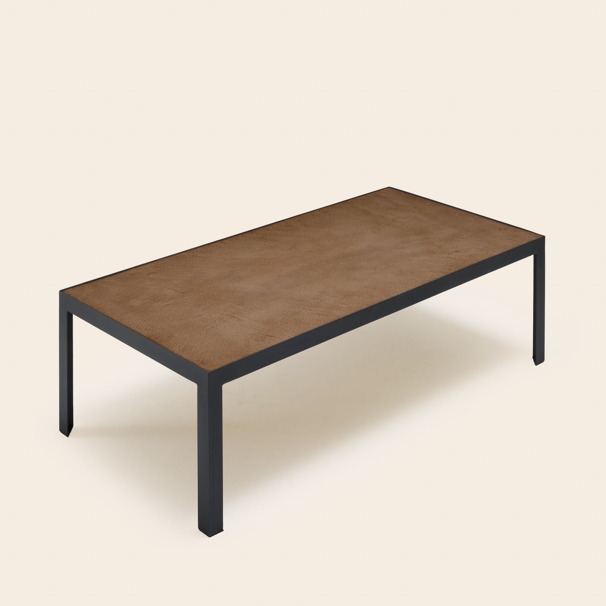 Table basse ORELIA terre brune et métal noir