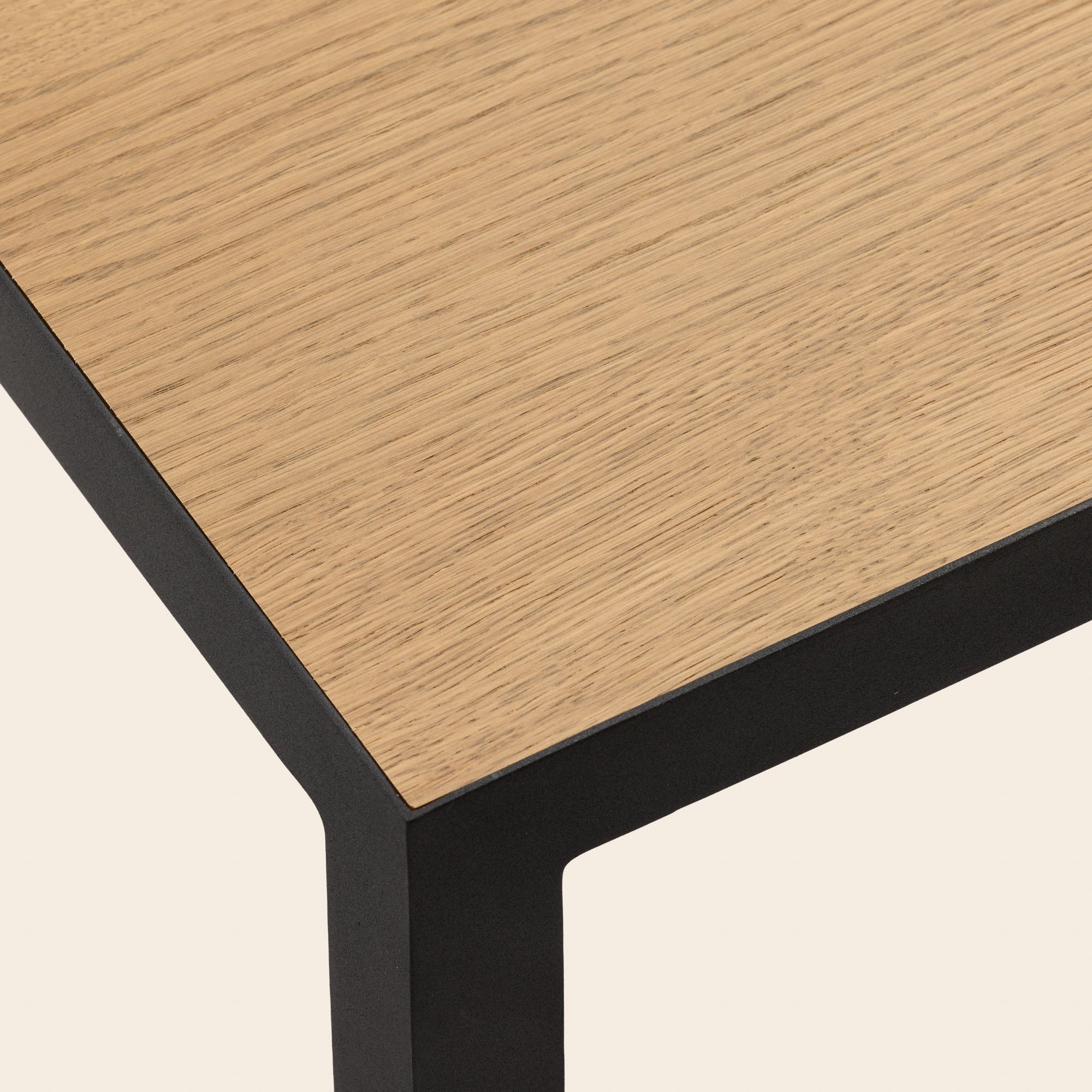 Table basse ORELIA 25cm bois et métal noir