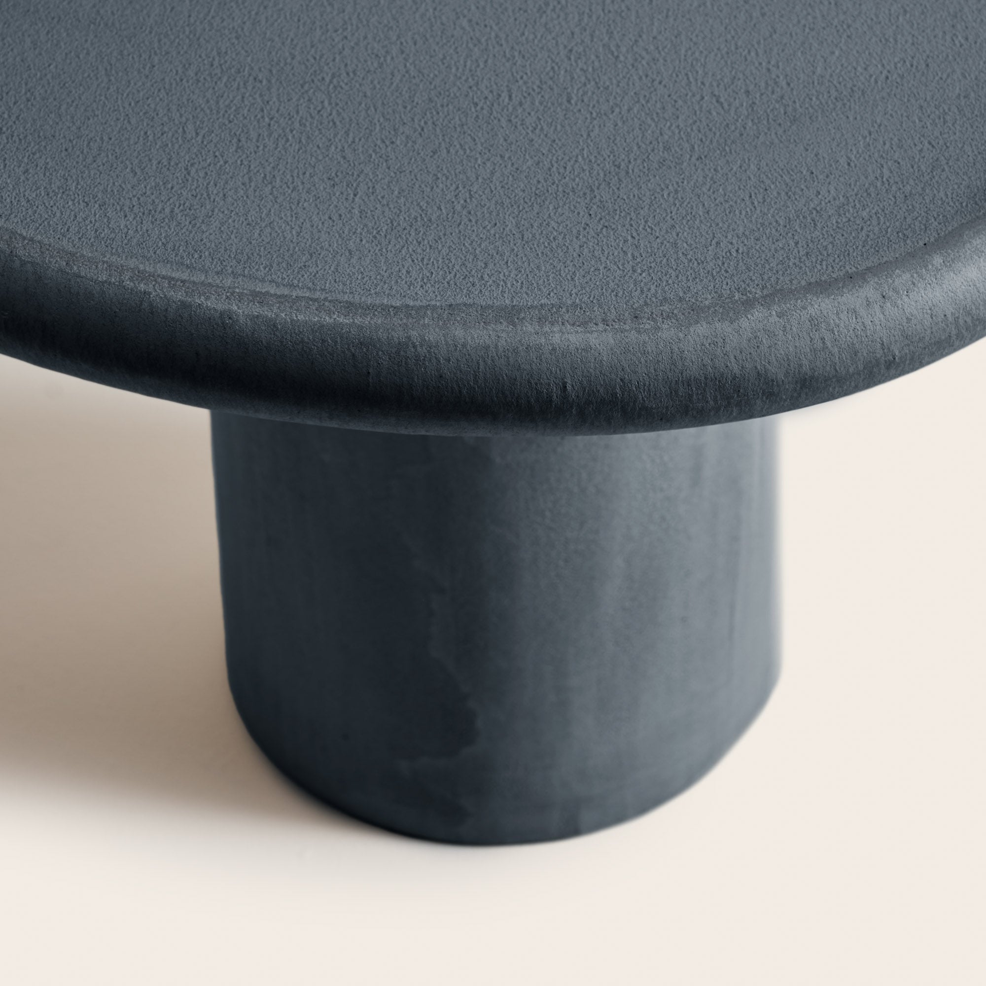 Table d'appoint MYRKO noir carbone