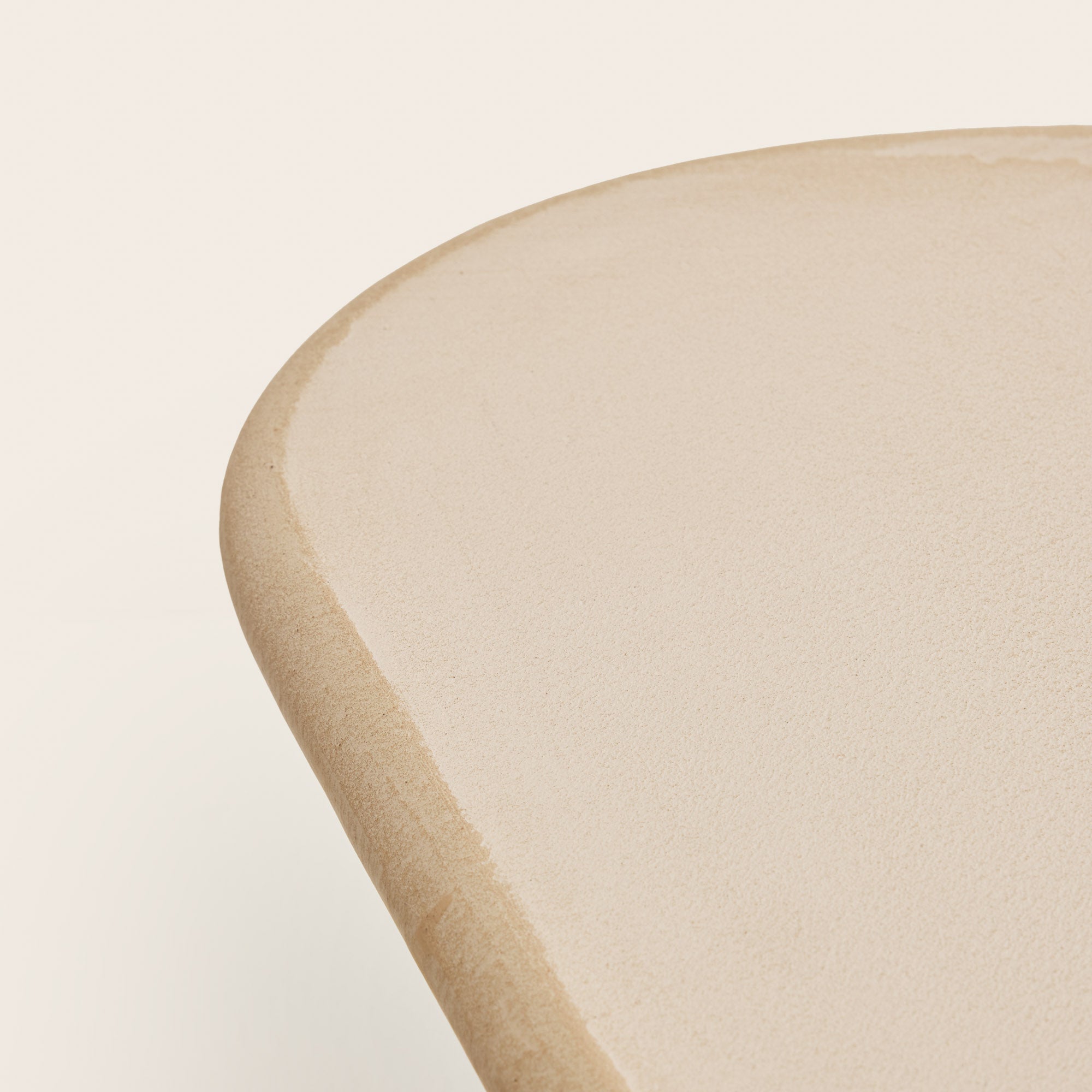 Table d'appoint MYRKO beige poudré