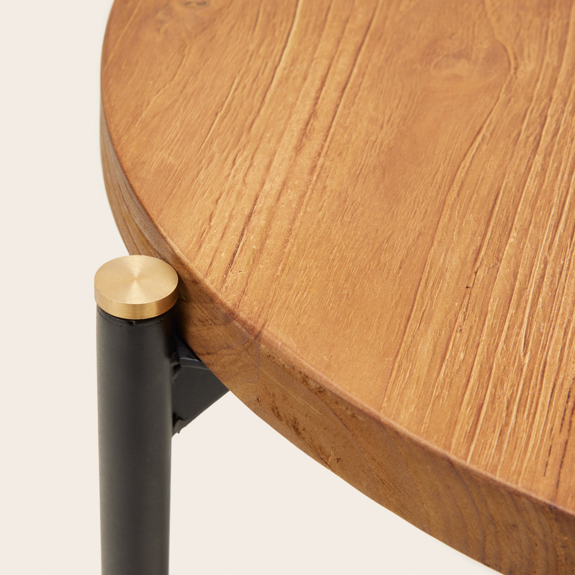 Table d'appoint THIMEA teck recyclé et noir