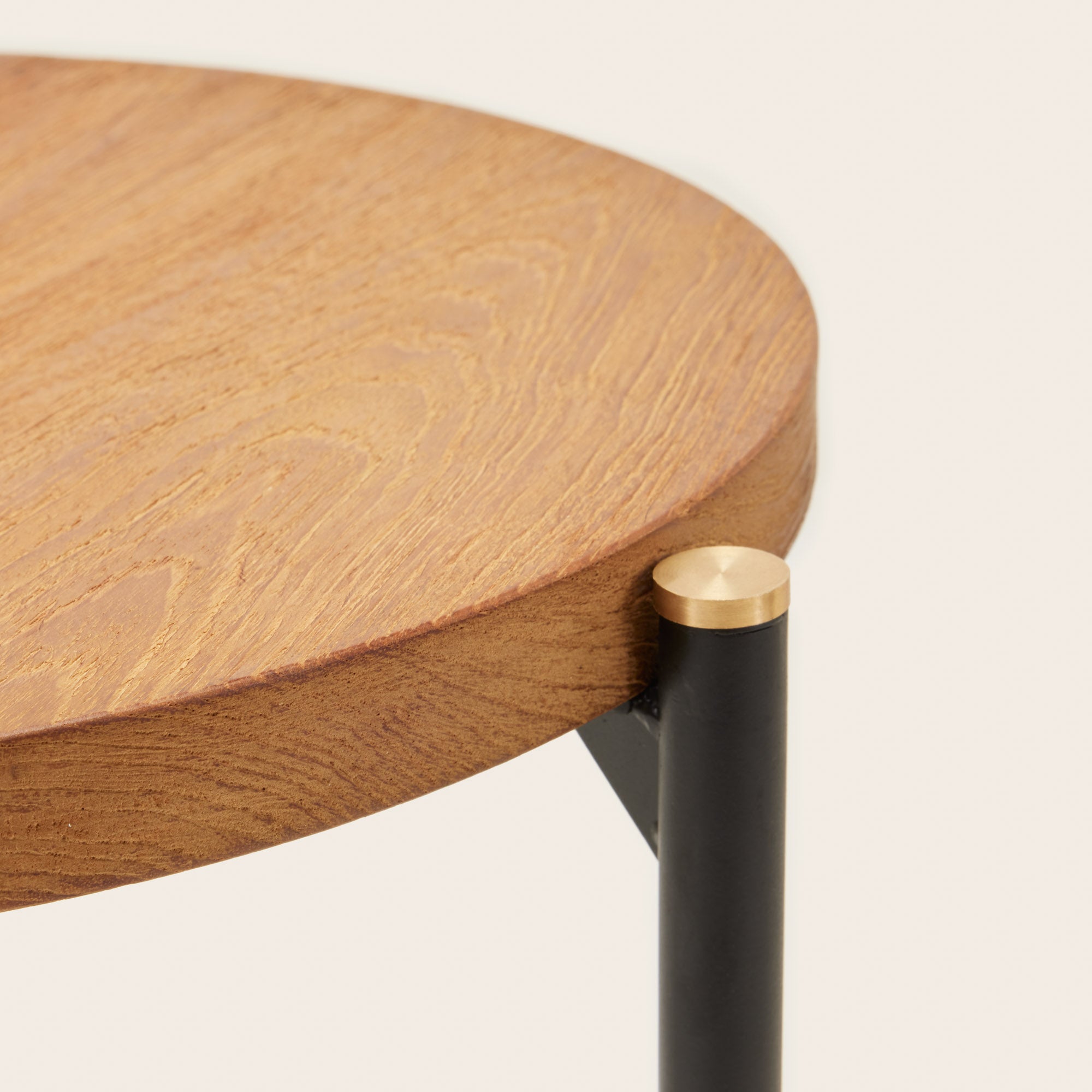 Table d'appoint THIMEA teck recyclé et noir