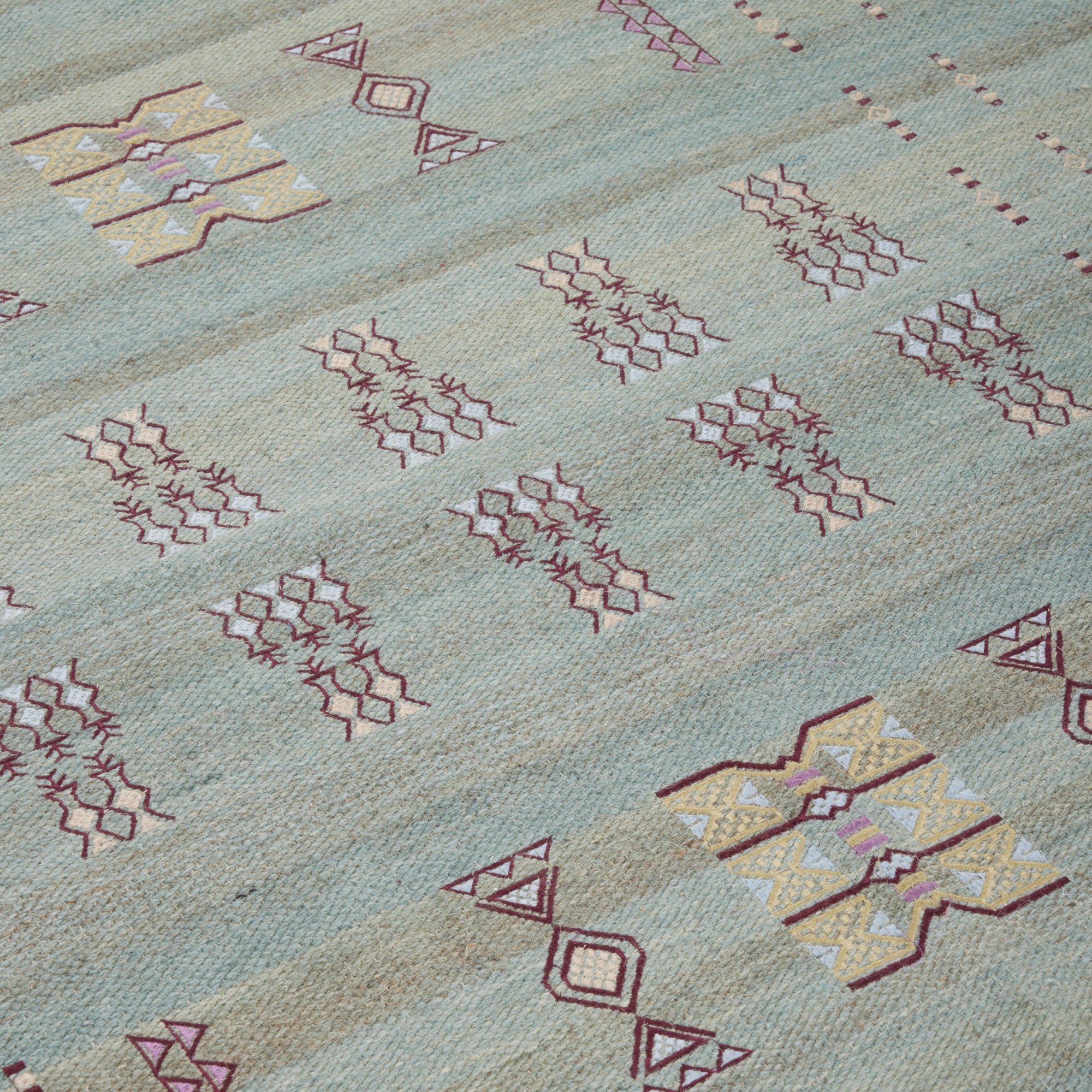 Tapis de sol ARSALANE vert de gris