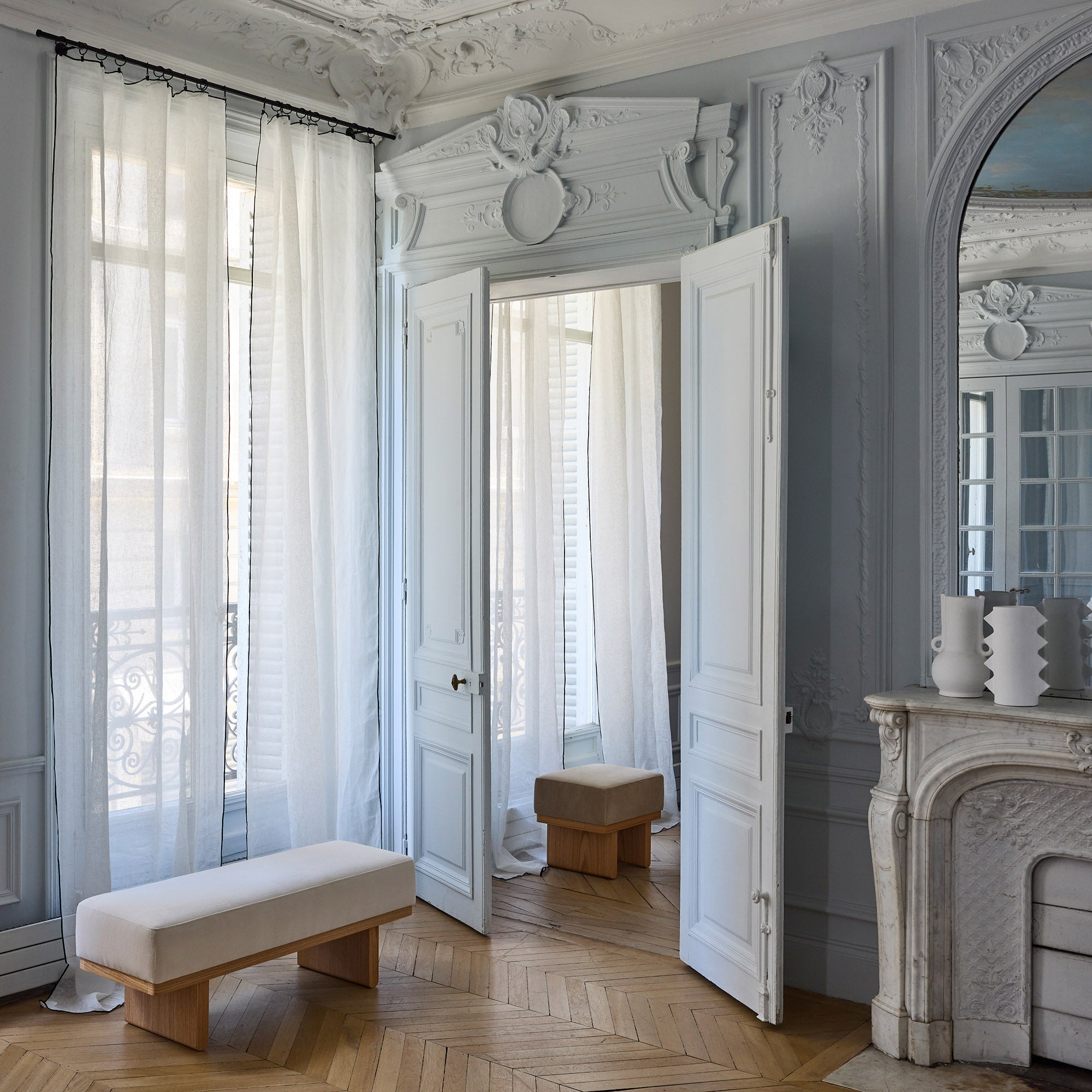 Voilage panneau SHADOW blanc pur et bourdon noir