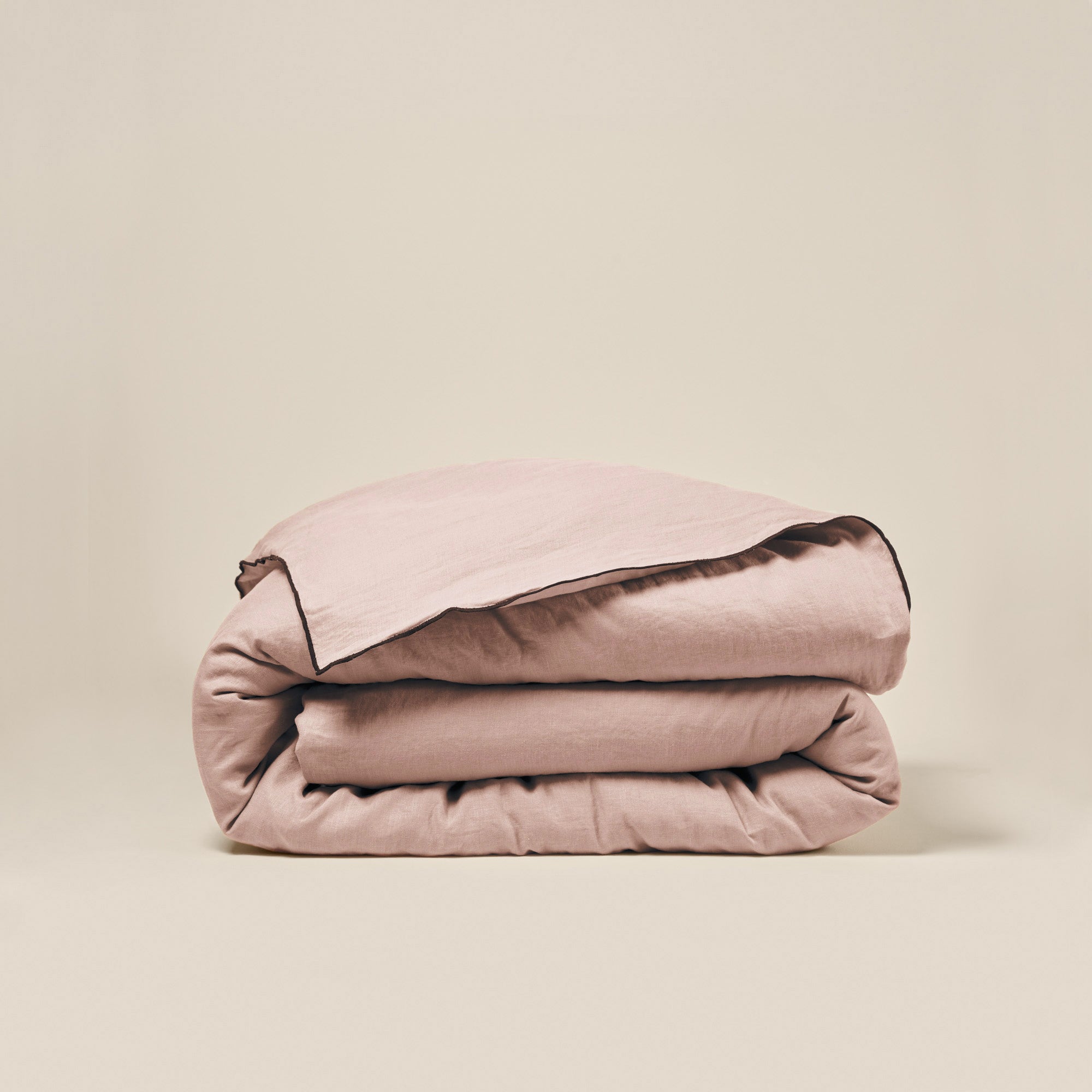 Housse de couette CARLINA rose poudré et bourdon noir