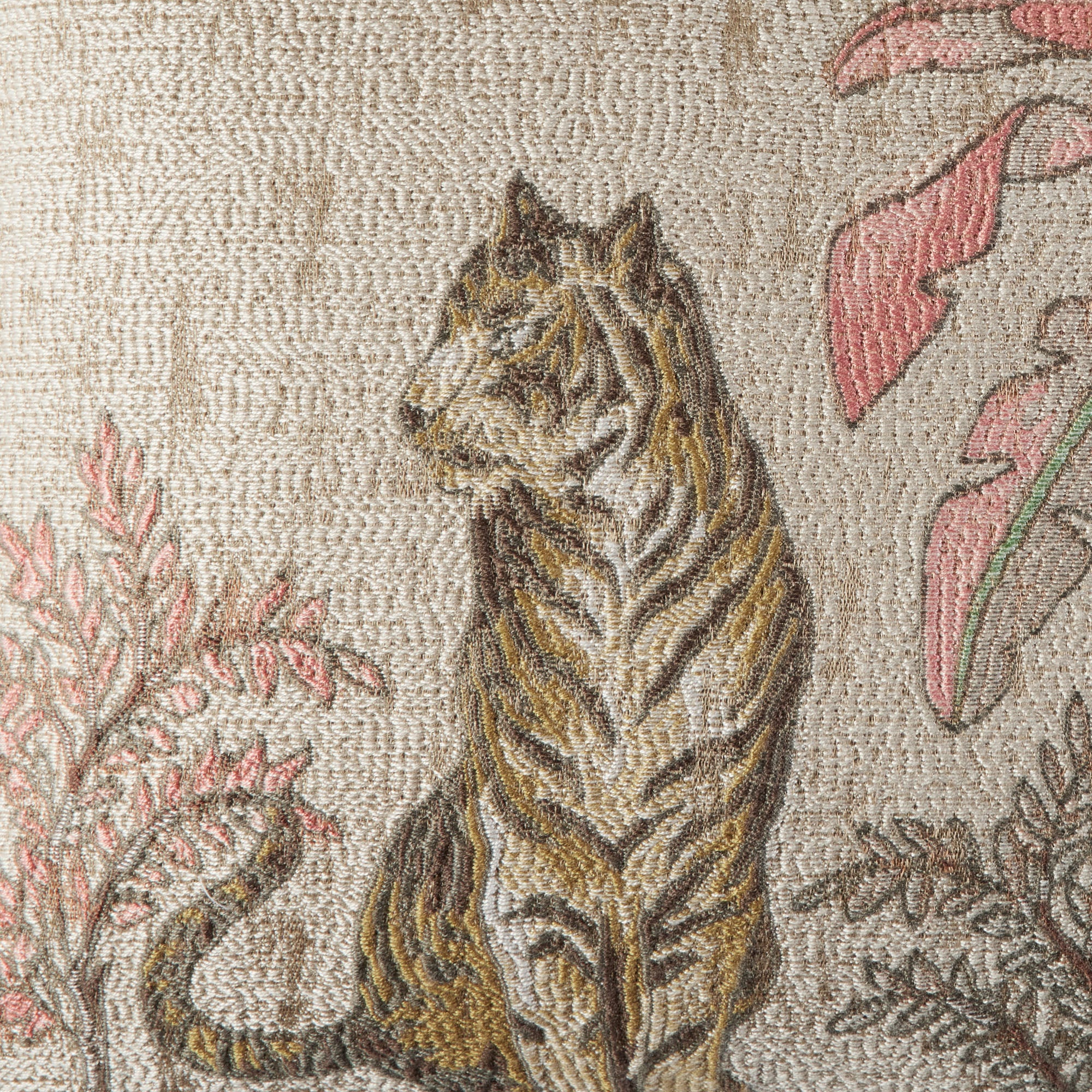 Housse de coussin LAKKARDA beige et pastels