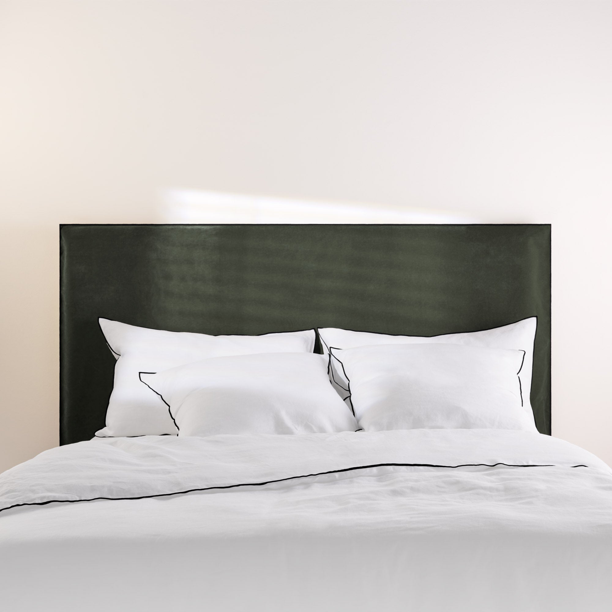 Housse de tête de lit DARIO kaki grisé et bourdon noir