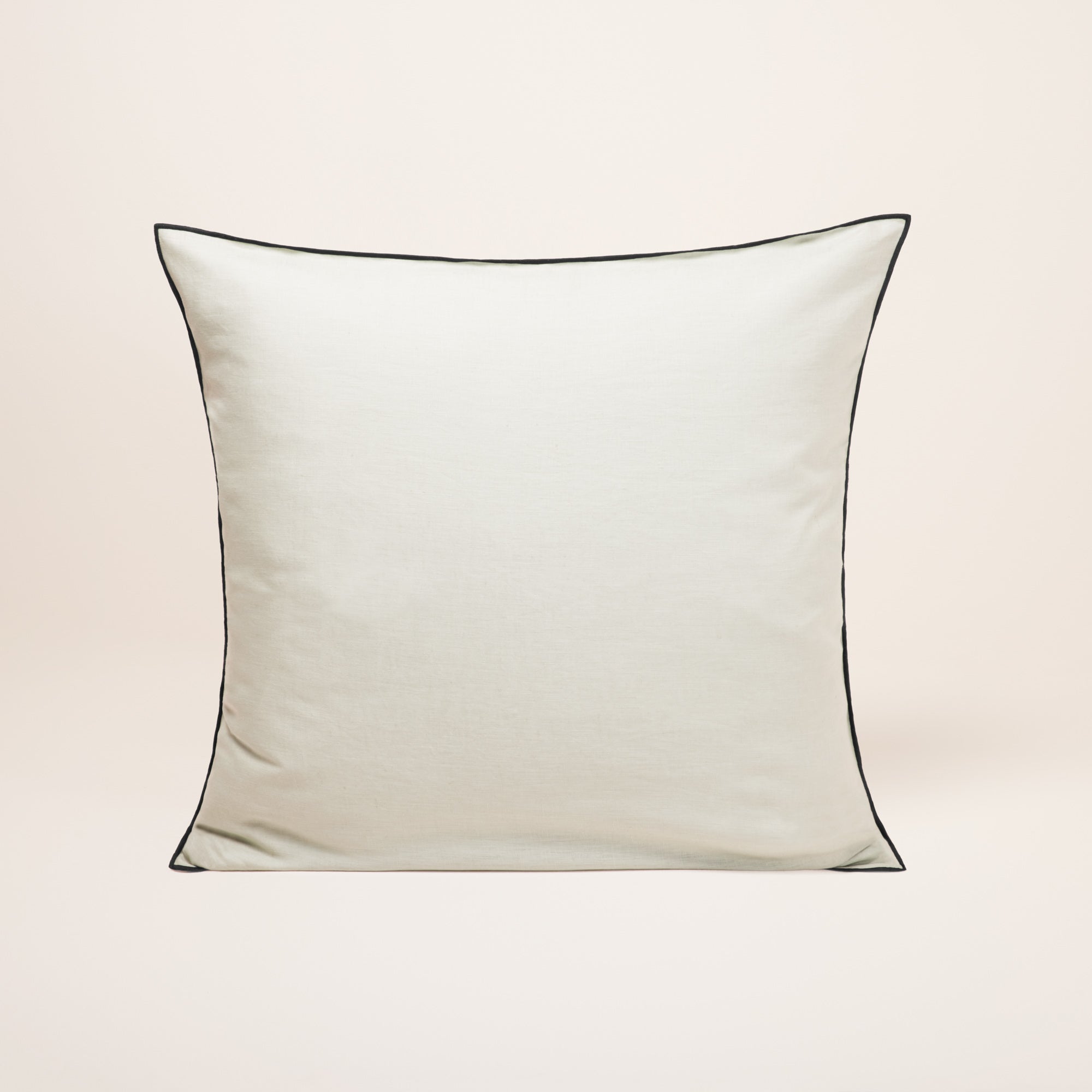 Lot de 2 taies d'oreiller CARLINA calcaire et bourdon noir