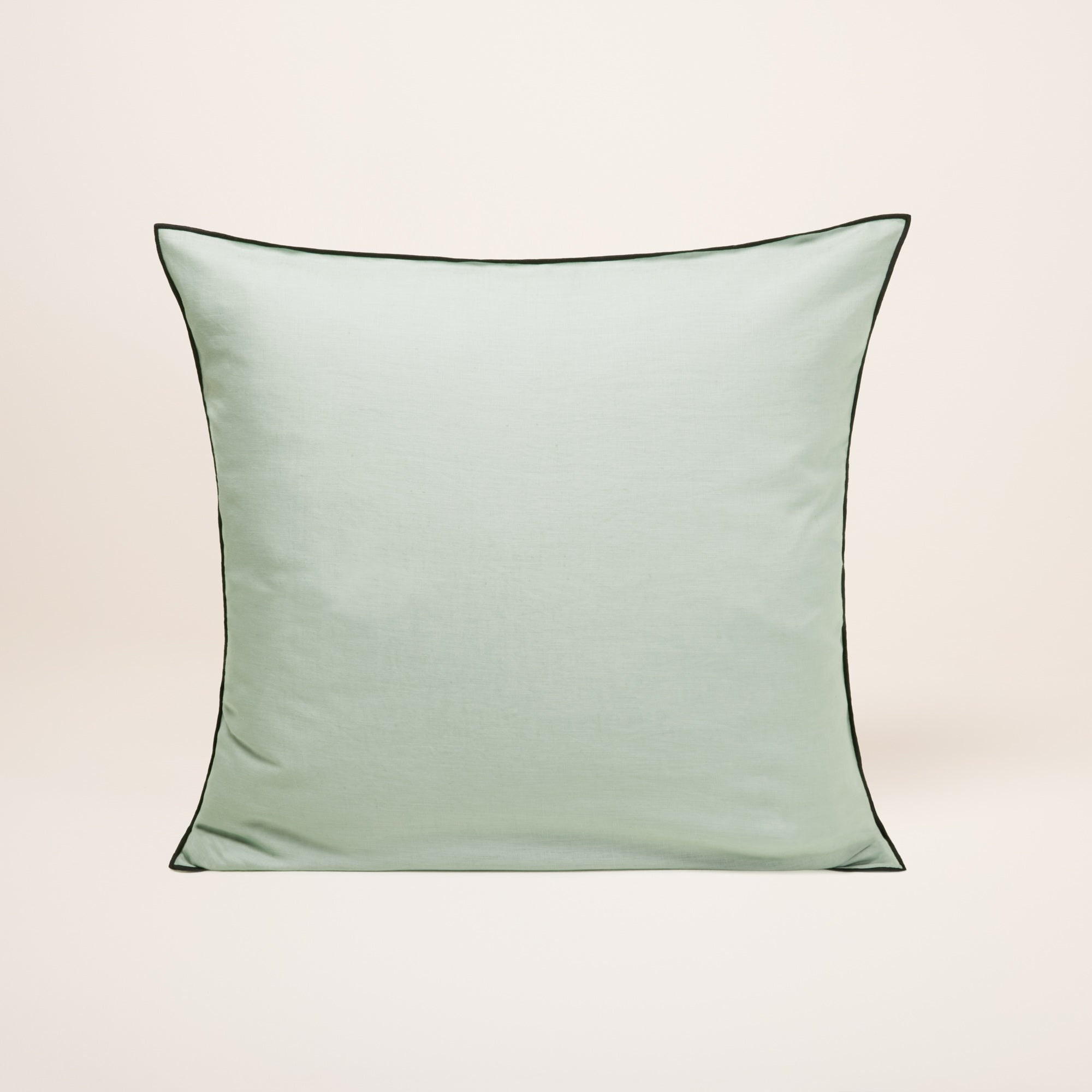 Lot de 2 taies d'oreiller CARLINA tilleul et bourdon noir