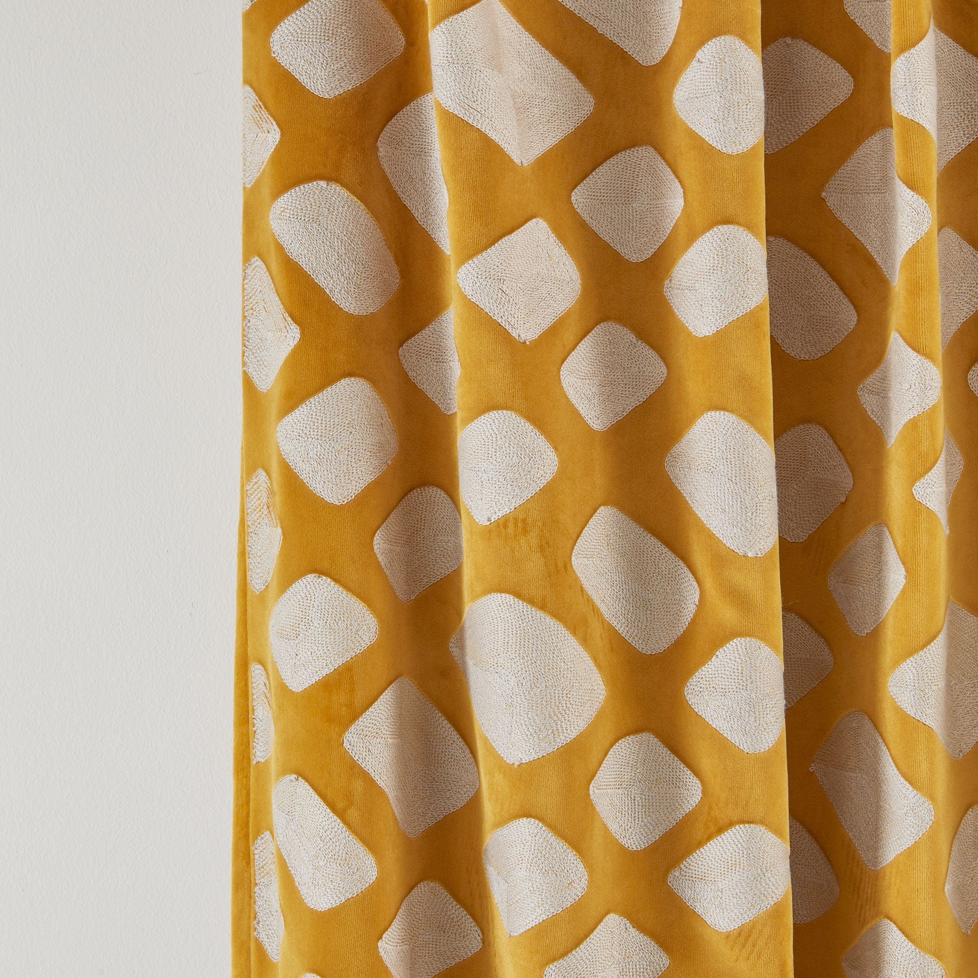 Rideau à galon fronceur FLAVIE ocre