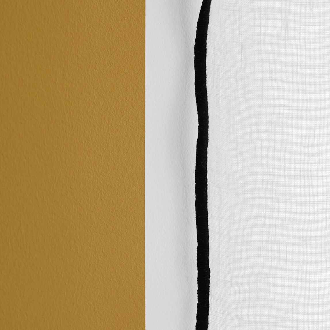 Rideau à oeillets noirs CARLINA blanc pur et bourdon noir