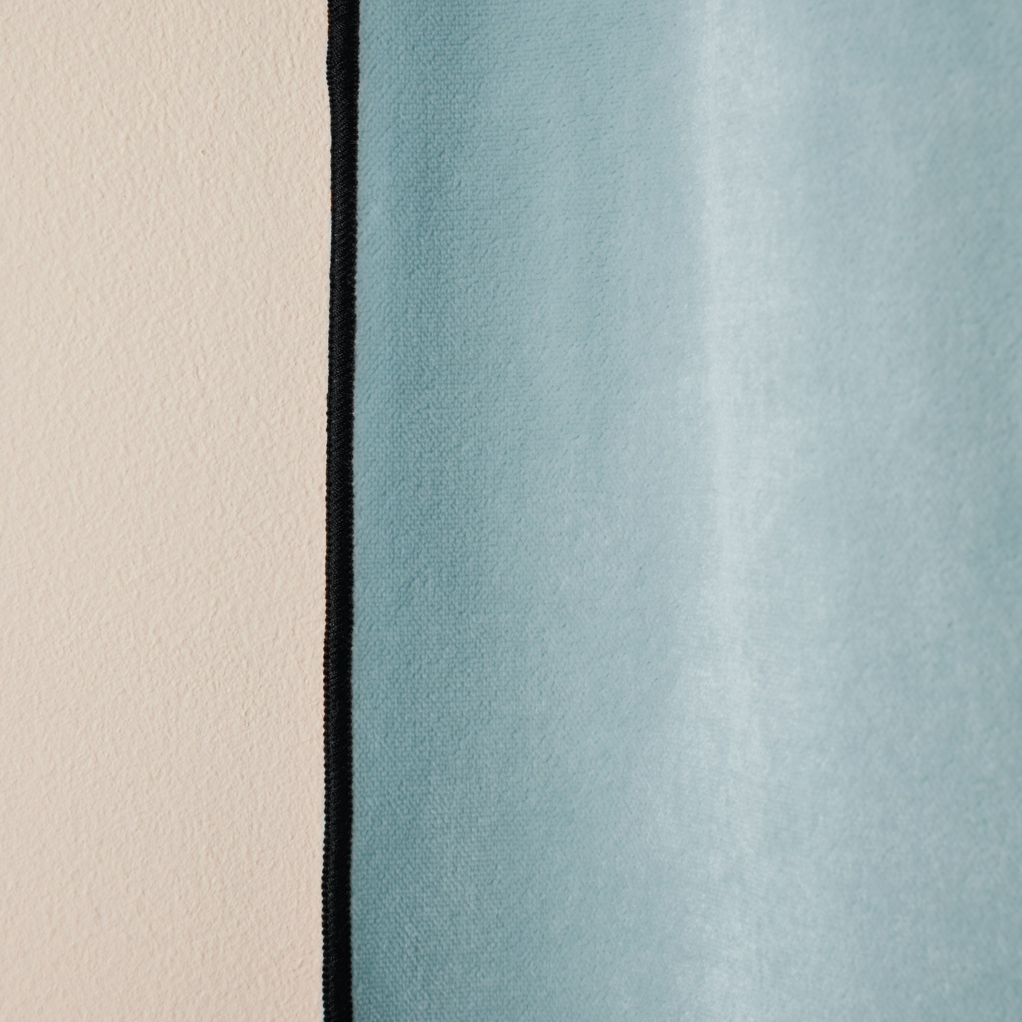 Rideau à oeillets noirs DARIO topaze et bourdon noir