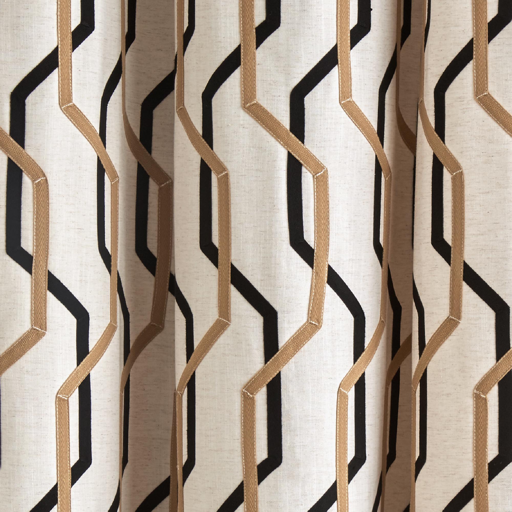 Rideau à oeillets noirs IDRIS naturel et noir