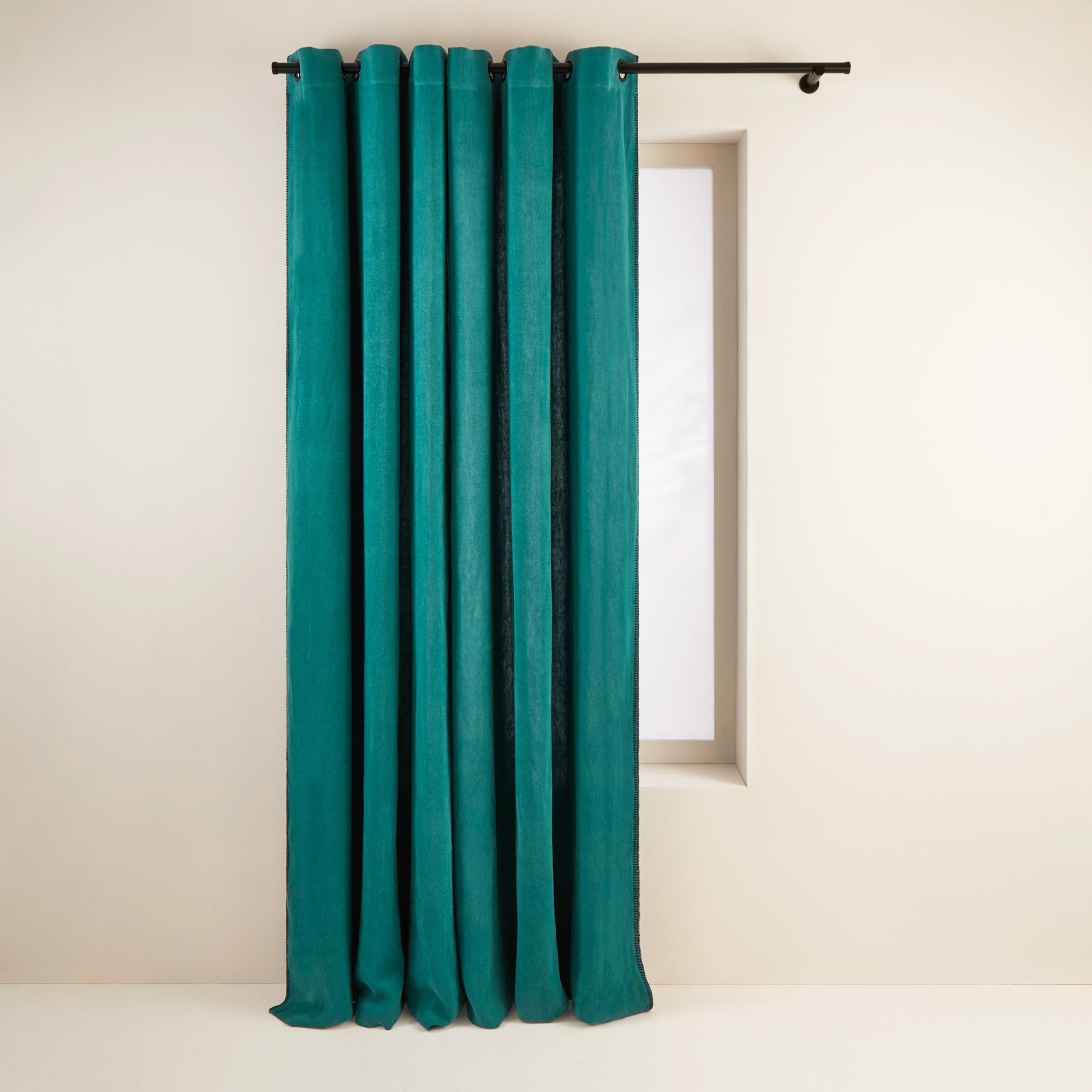 Rideau à oeillets noirs NINO lagon et feston noir