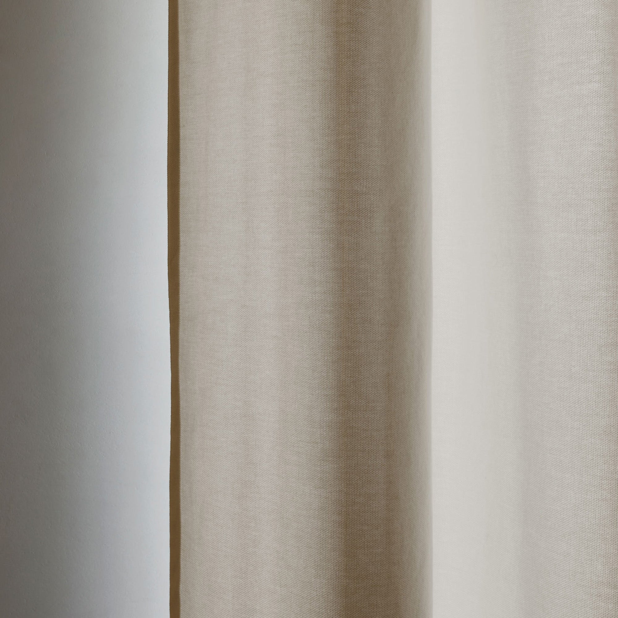 Rideau à oeillets CLEOFIL sable clair