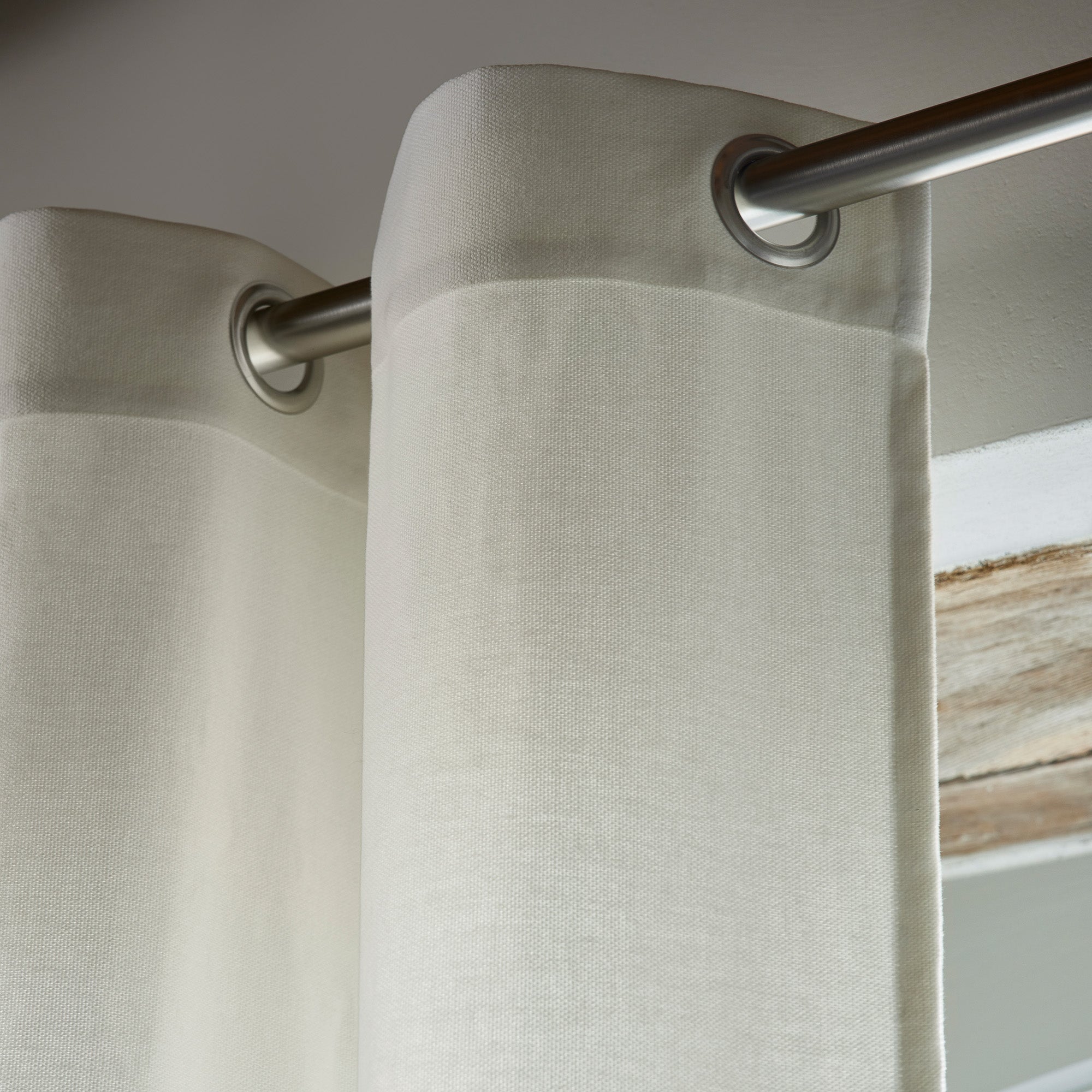 Rideau à oeillets CLEOFIL blanc cassé