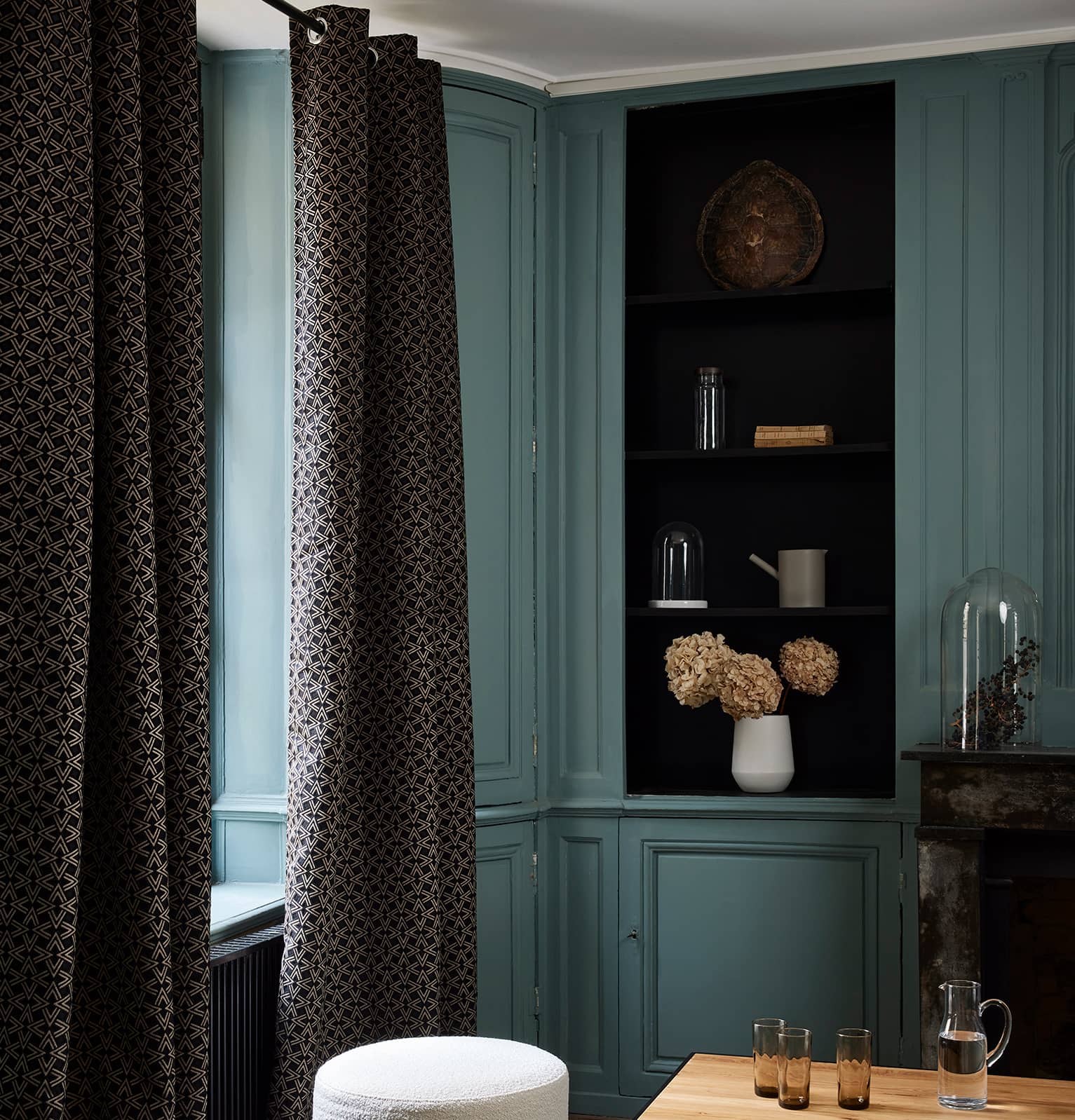 Gordijn met zilveren ringen Oscar zwart en taupe