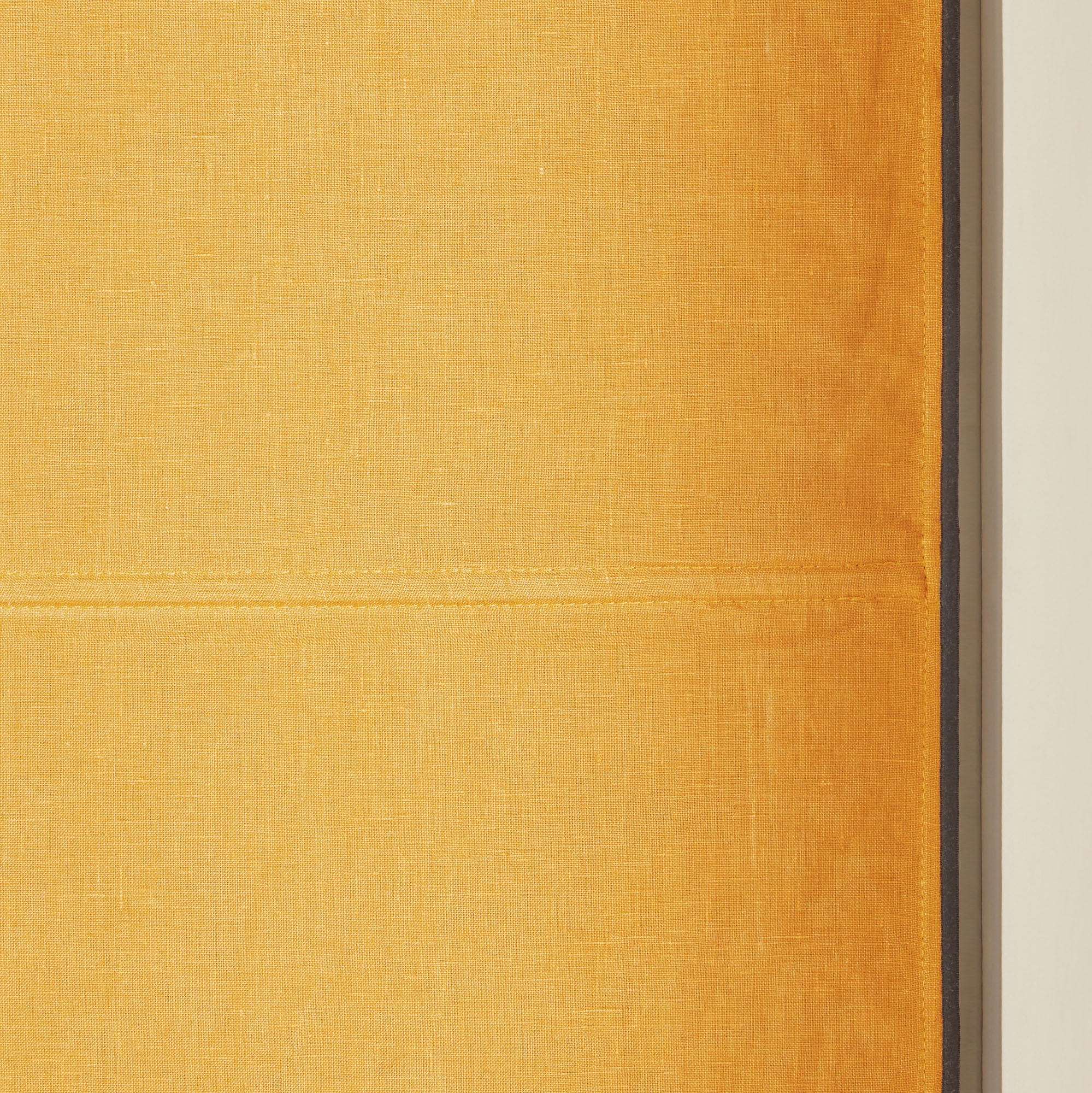 Store bateau occultant CARLINA ocre et bourdon noir