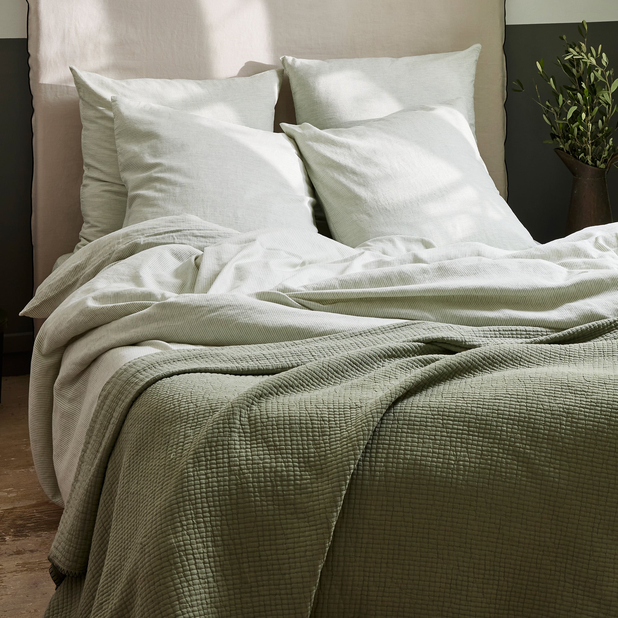 Quelle matière de linge de lit est la plus confortable (coton, lin, satin, percale) ?