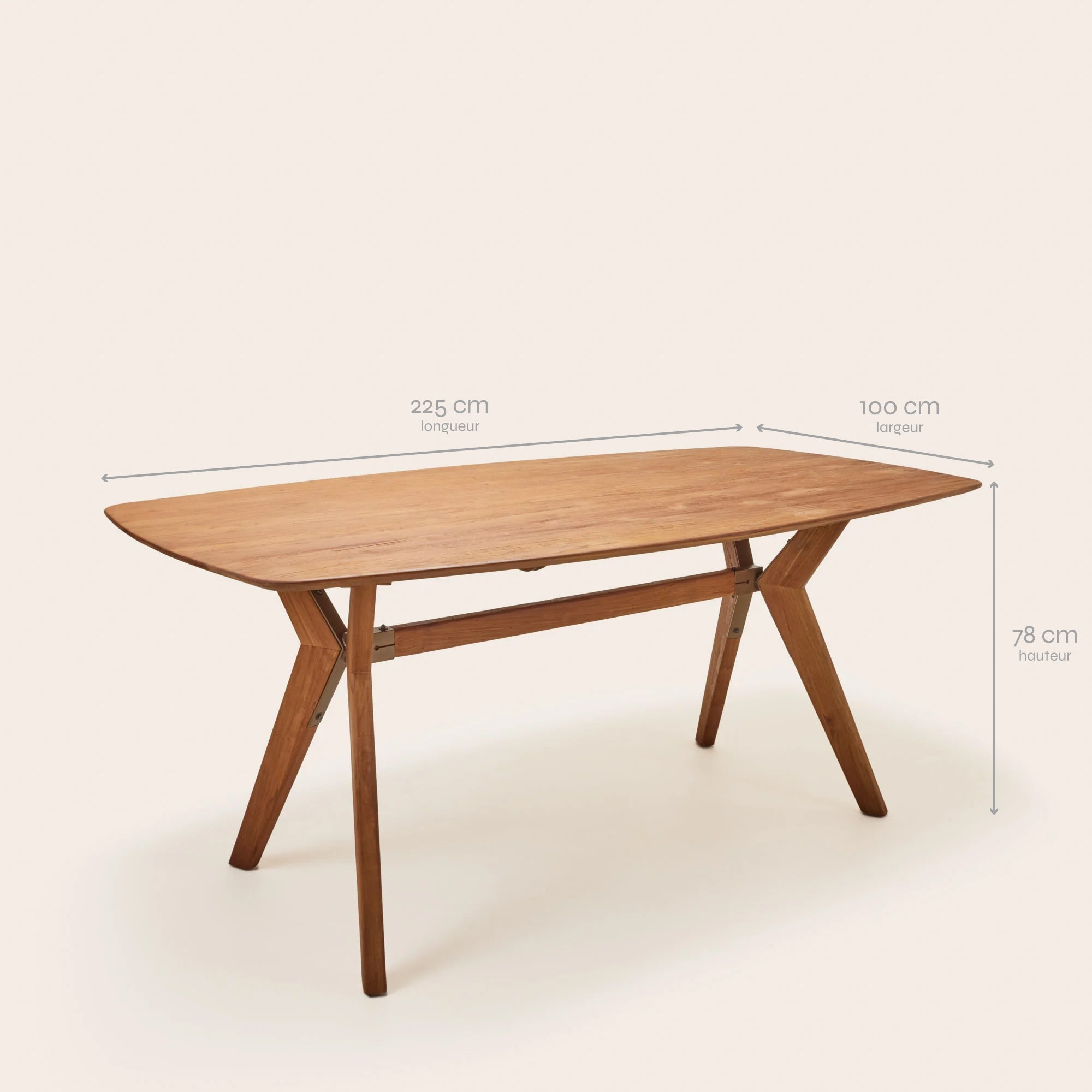 Tavolo da pranzo in teak riciclato VIKIE