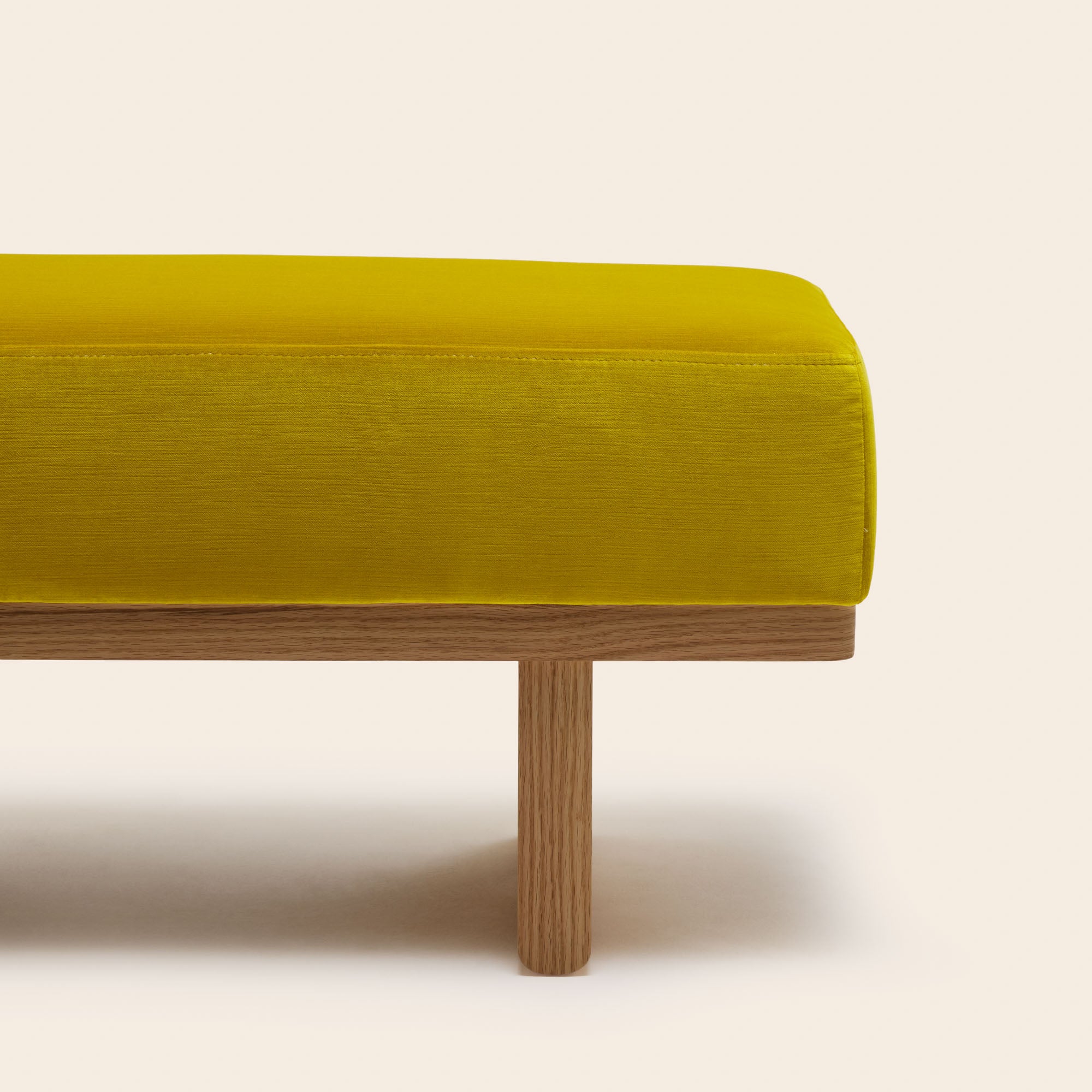 Banc ANCA velours jaune sulfure