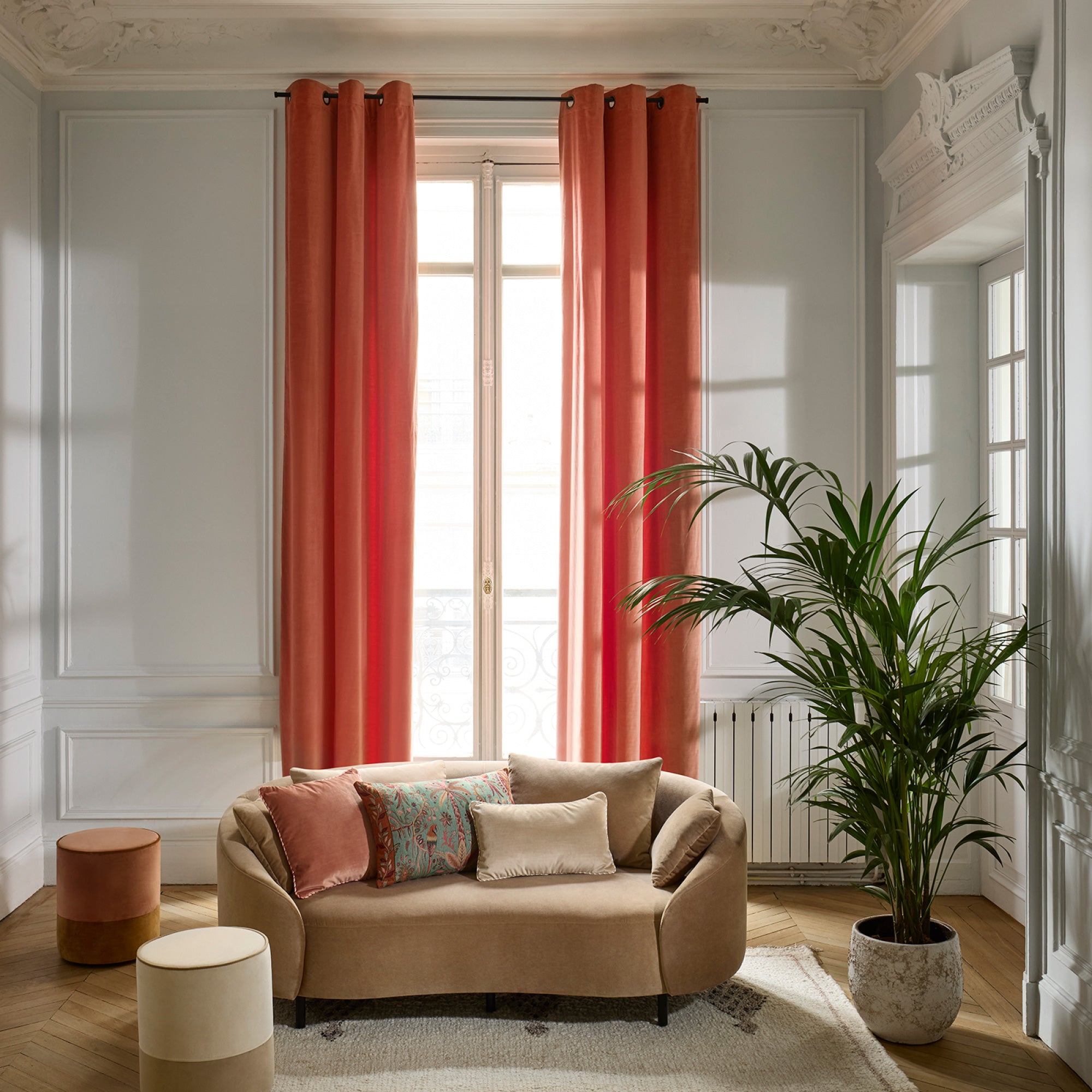 Canapé 2 places JULIKA velours beige chaud