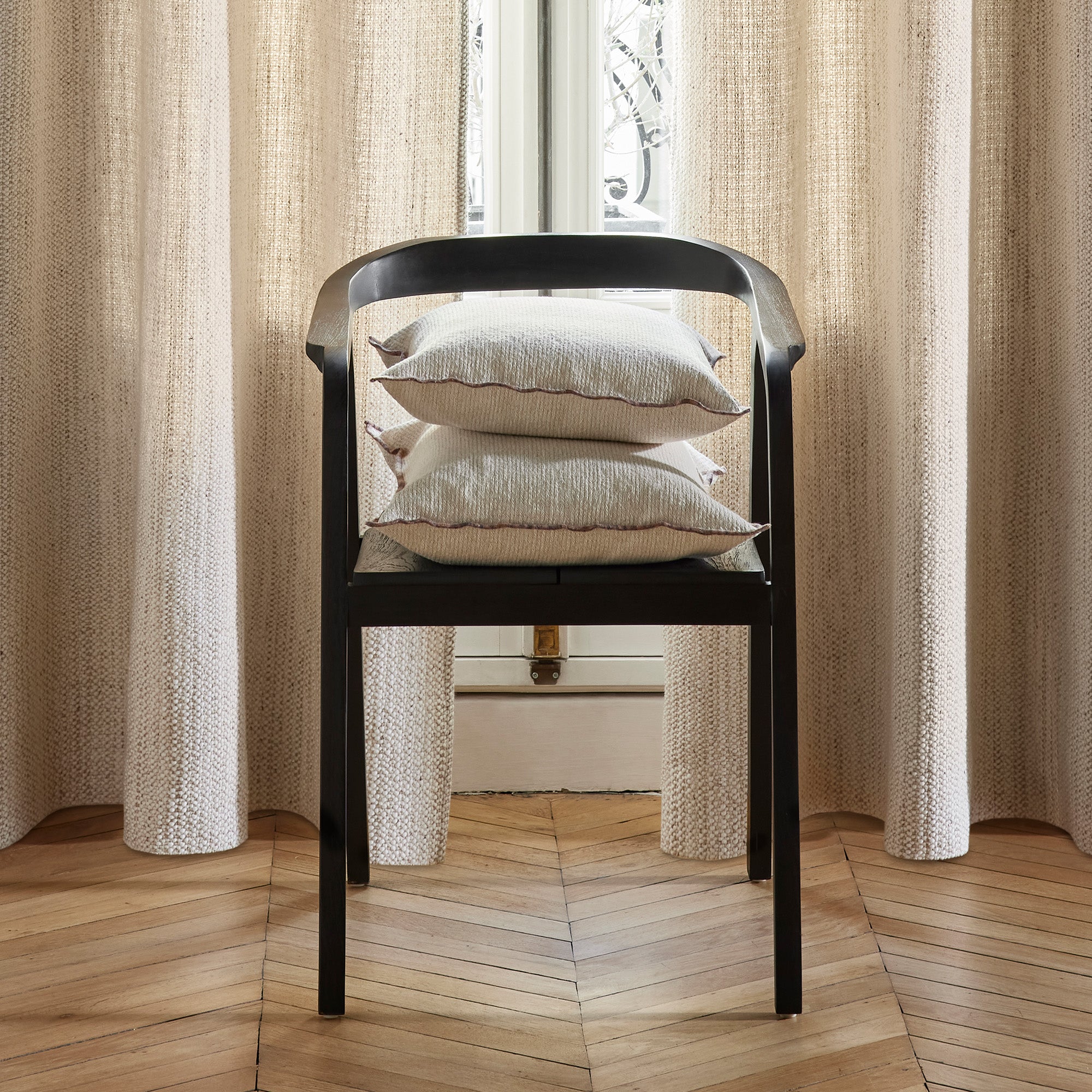 Chaise ALIXA teck recyclé et noir