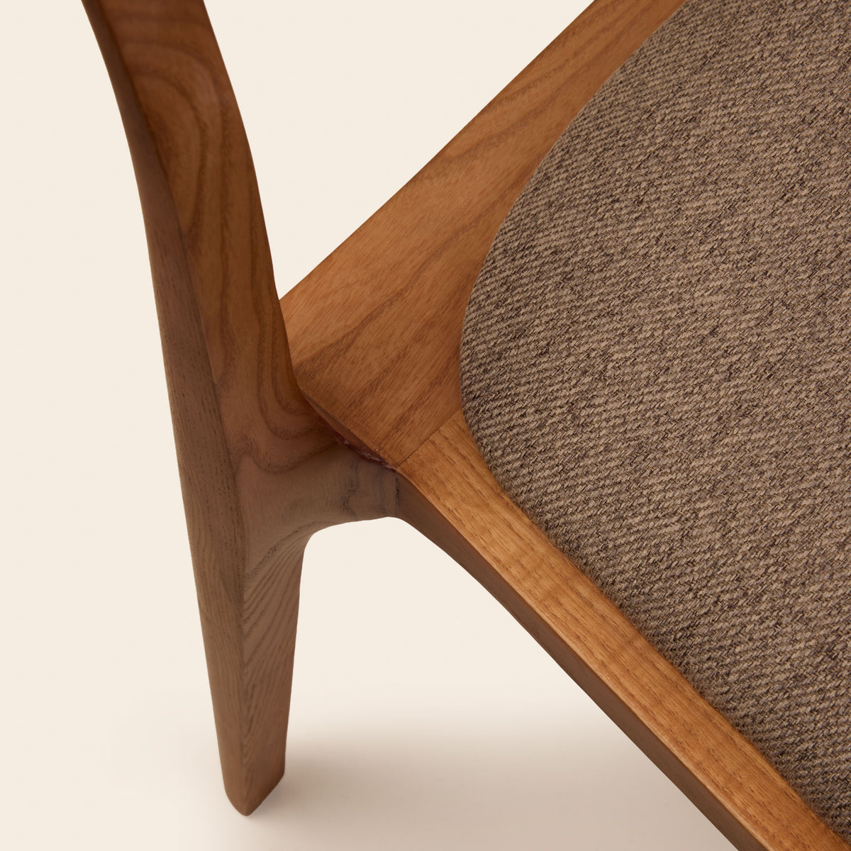 Chaise HARIELLE bois et taupe chiné