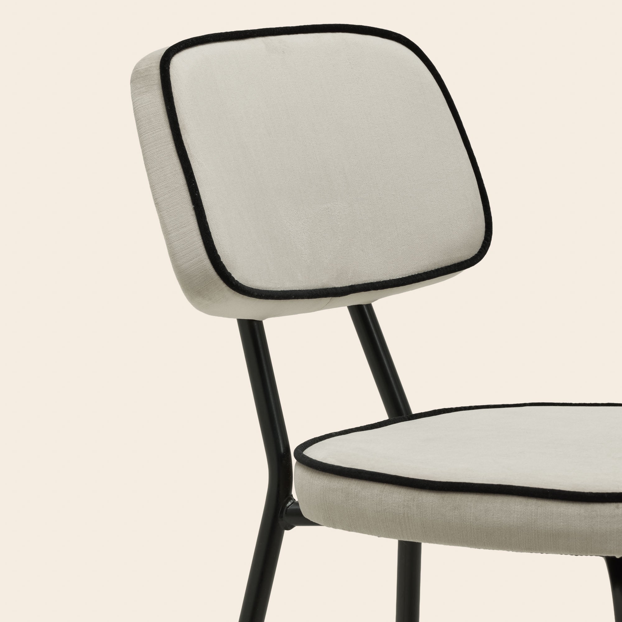 Chaise YSABEAU dalila gris perle et noir