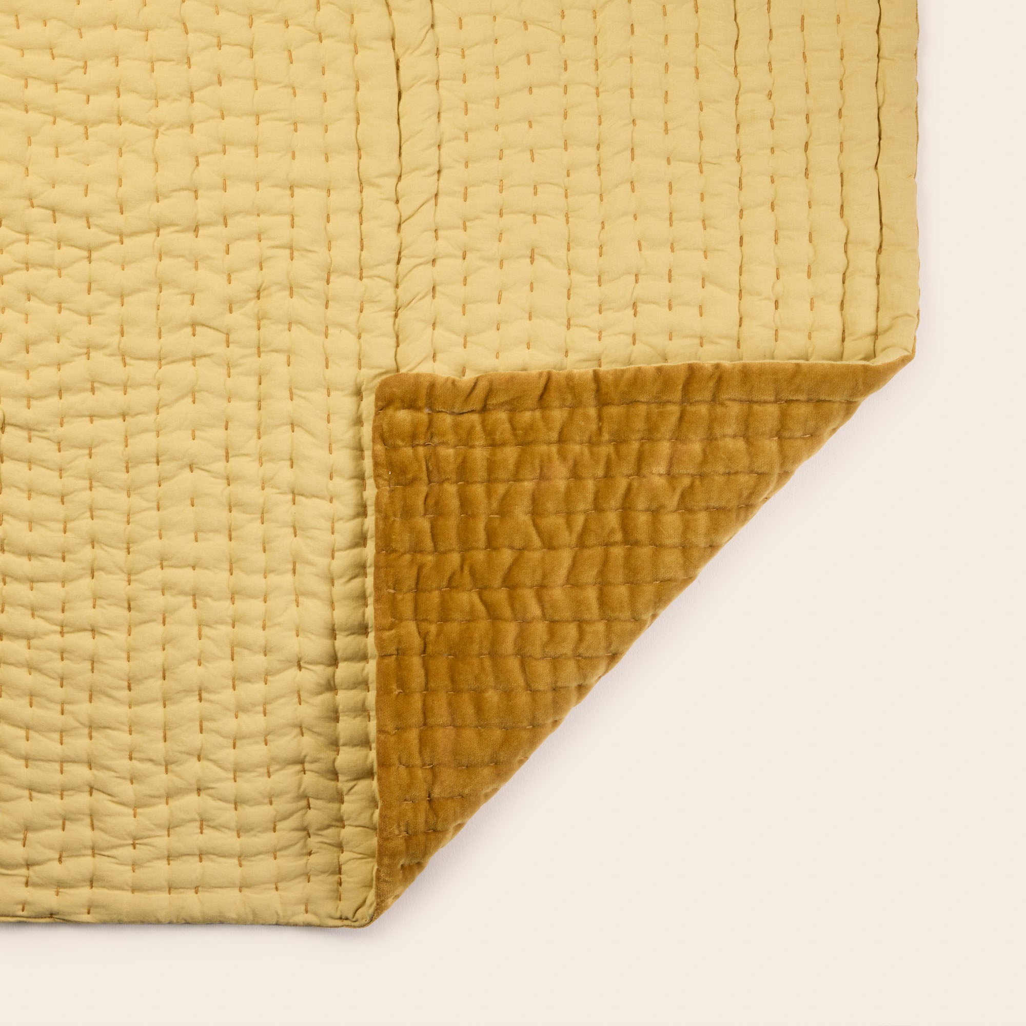 Couvre-lit matelassé AURALIE jaune camomille