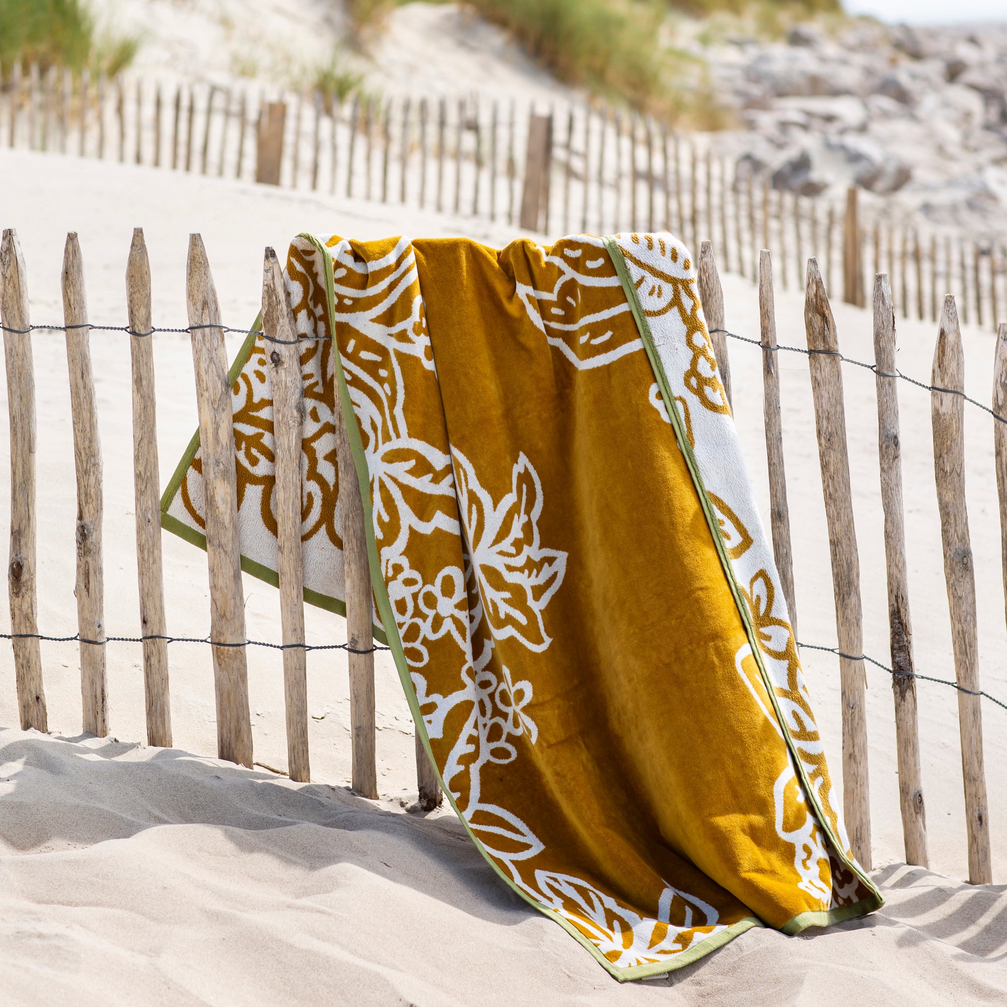 Drap de plage TIGRIS jaune et ivoire