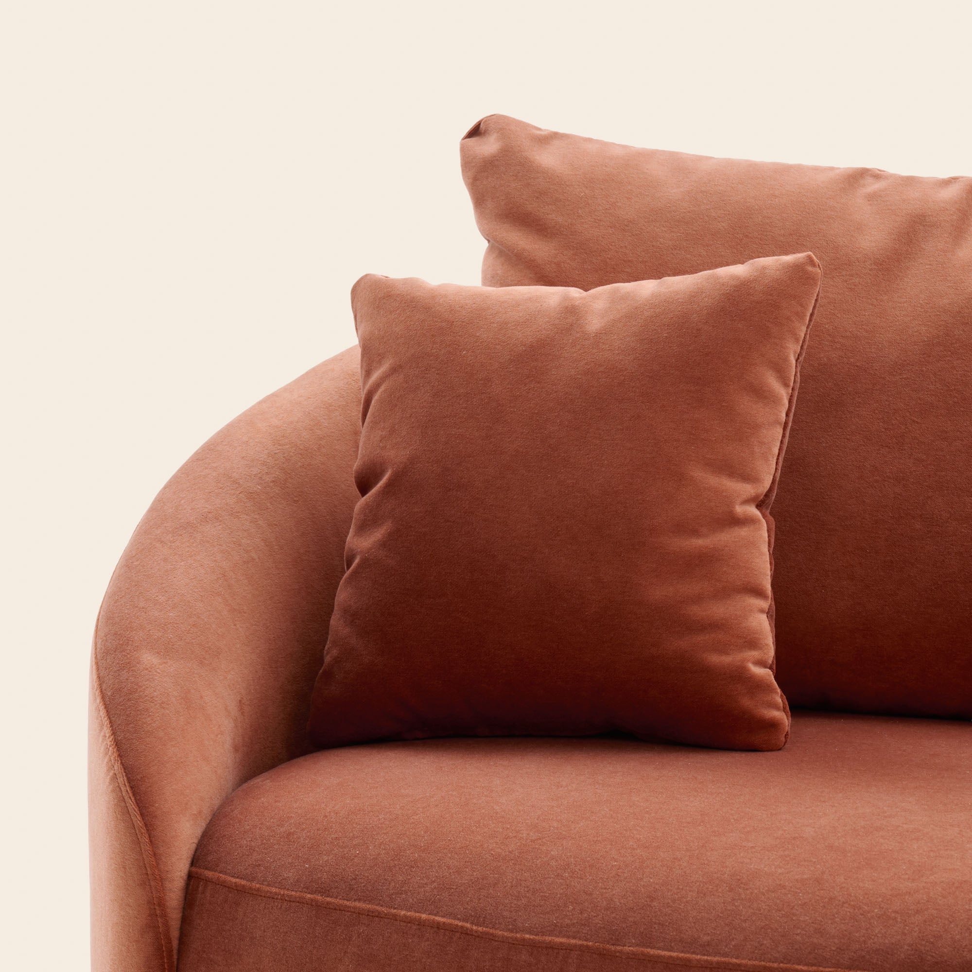 Fauteuil JULIKA velours orange corail