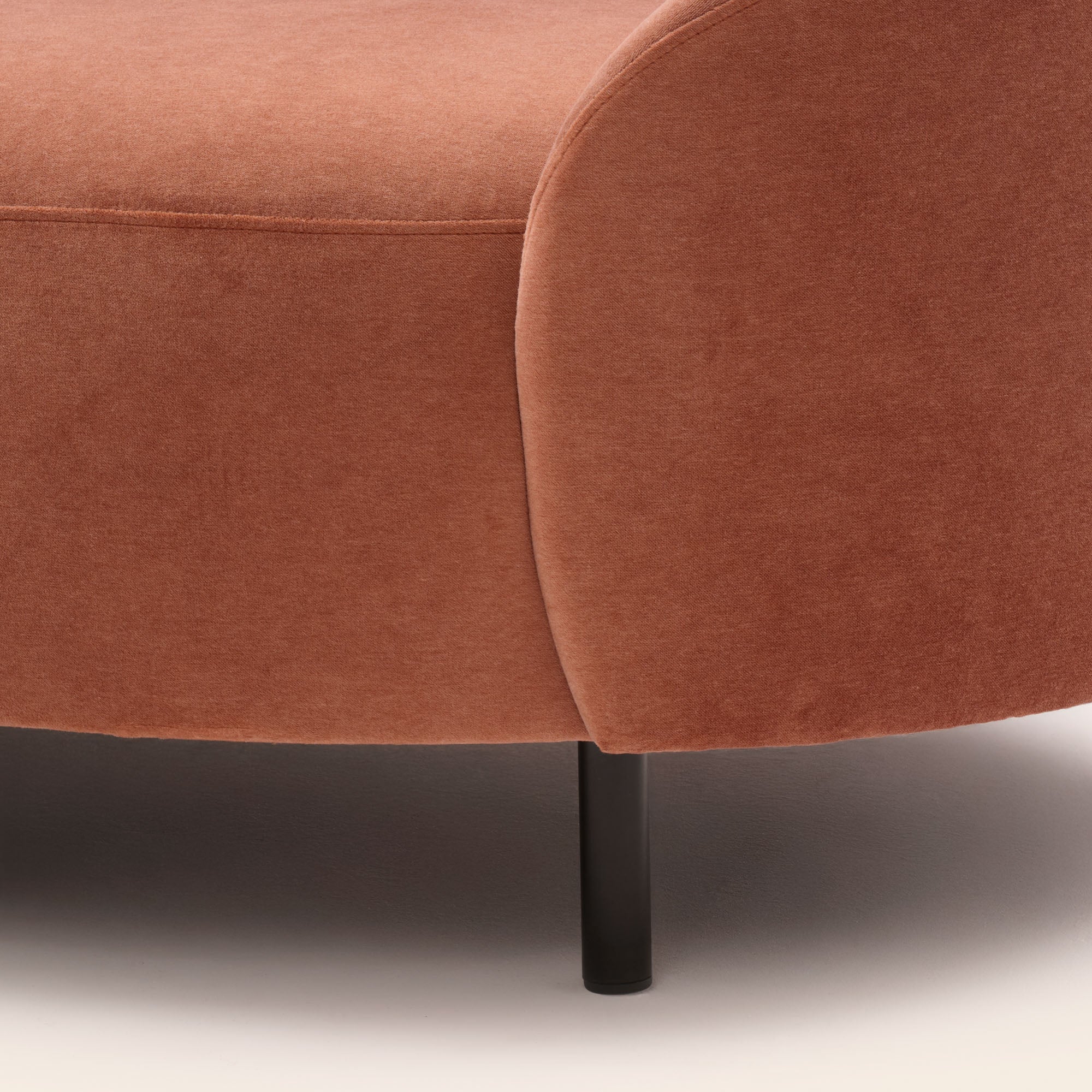 Fauteuil JULIKA velours orange corail