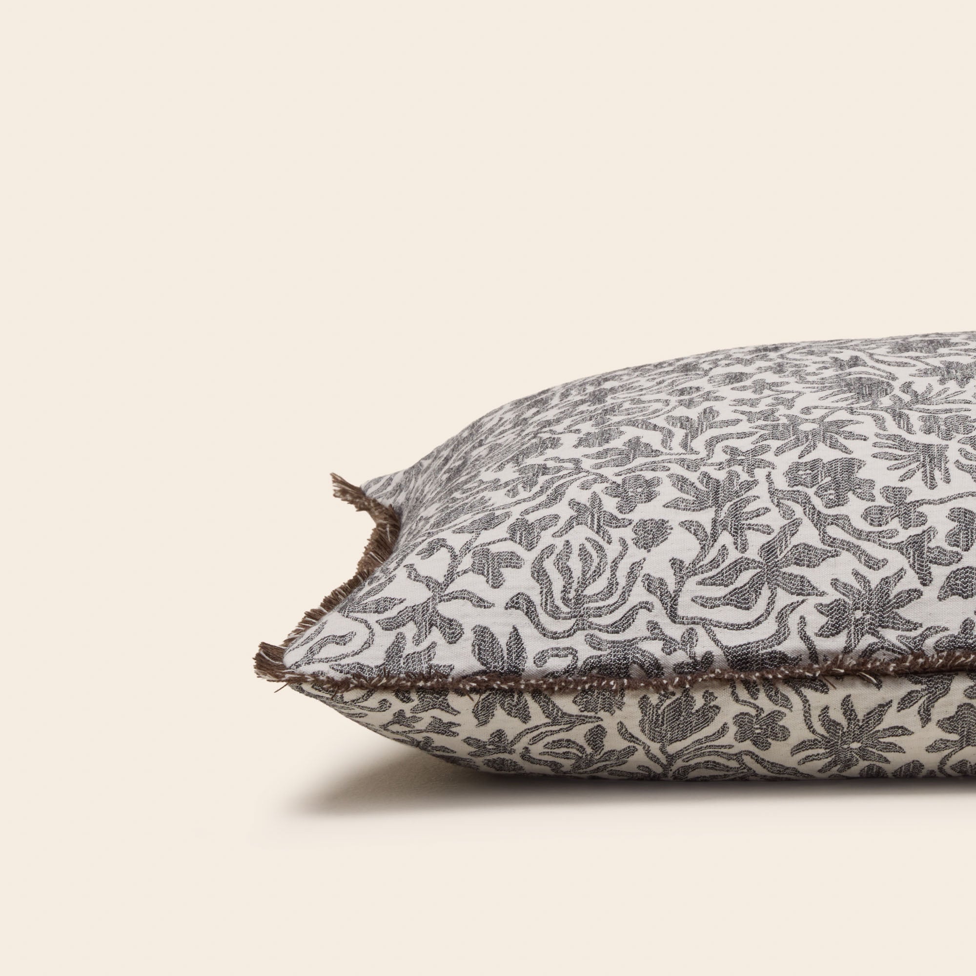 Housse de coussin EDOLINE ivoire et anthracite