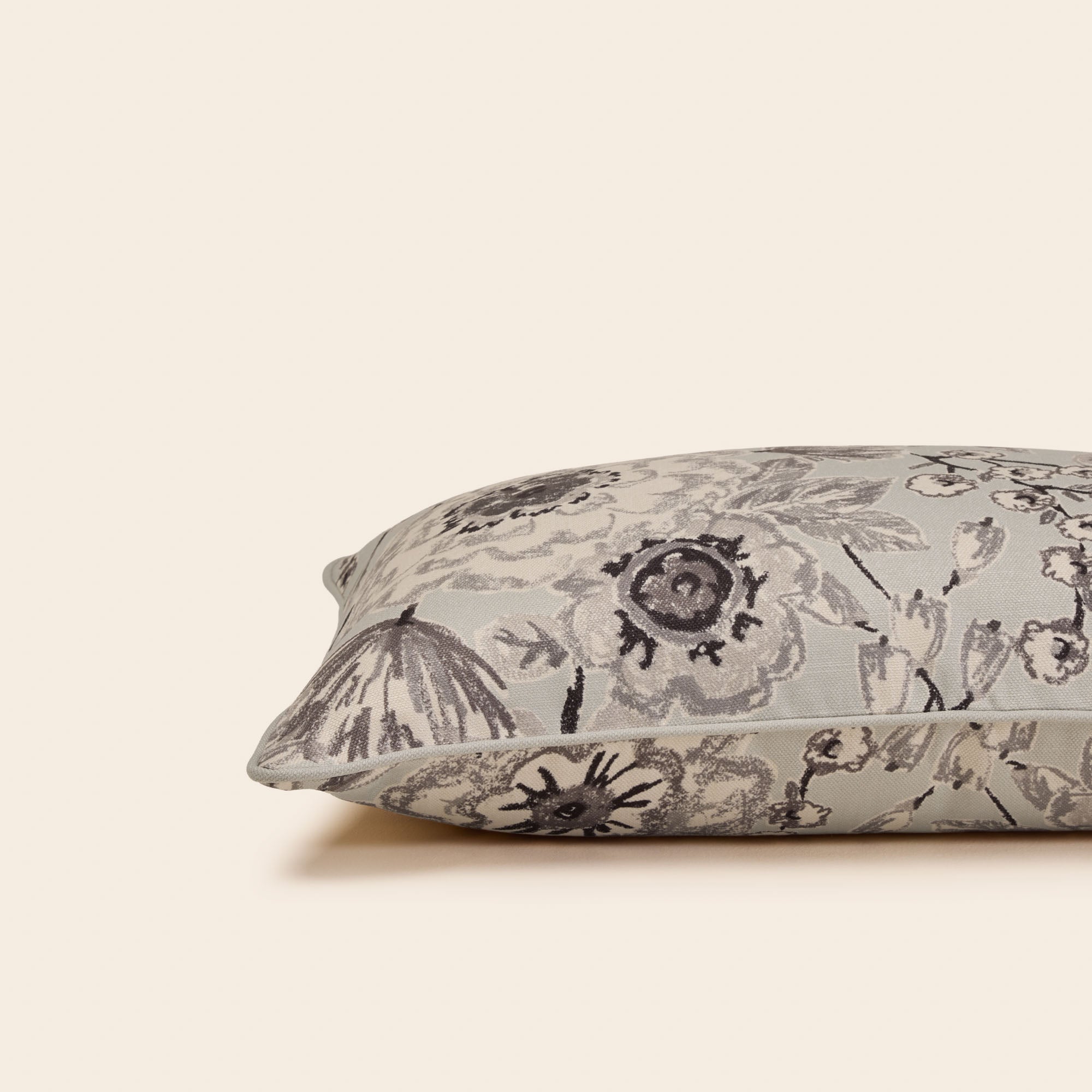 Housse de coussin FLORABEL bleuté et fusain