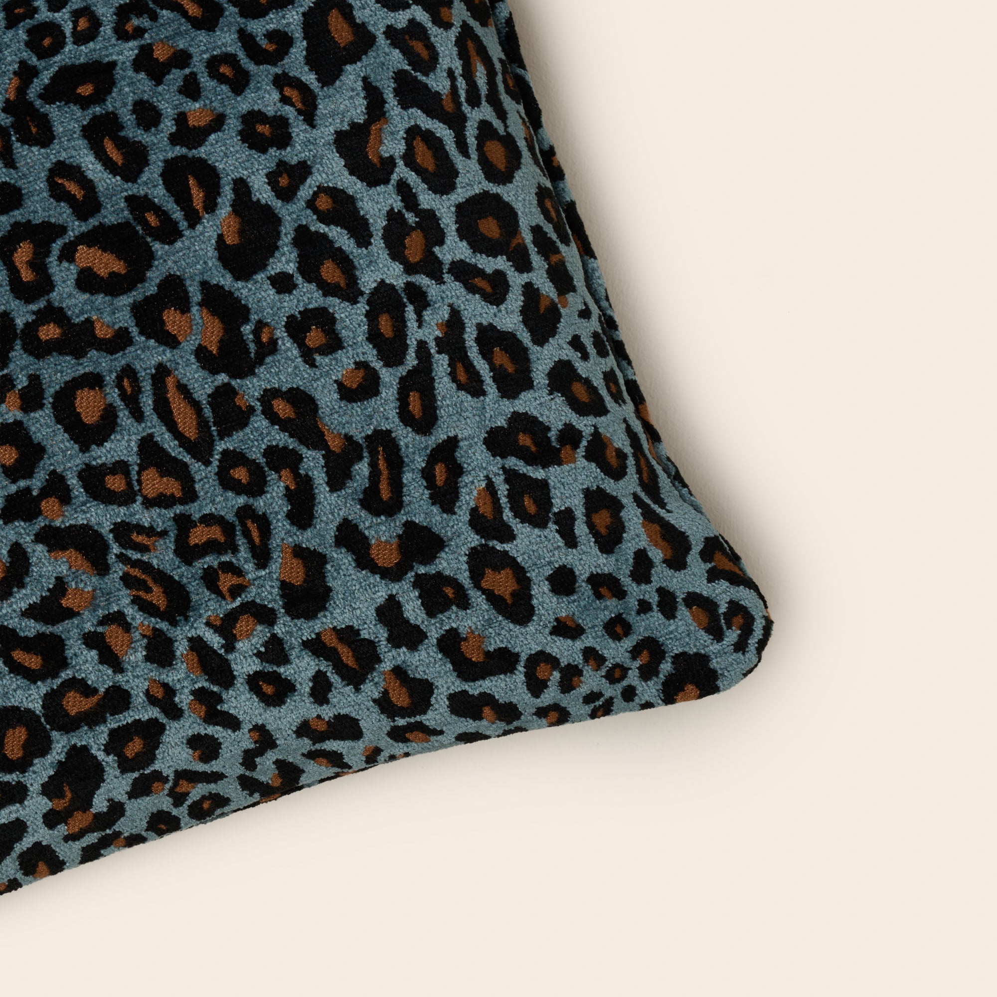 Housse de coussin LEOPOLDO bleu et fauve