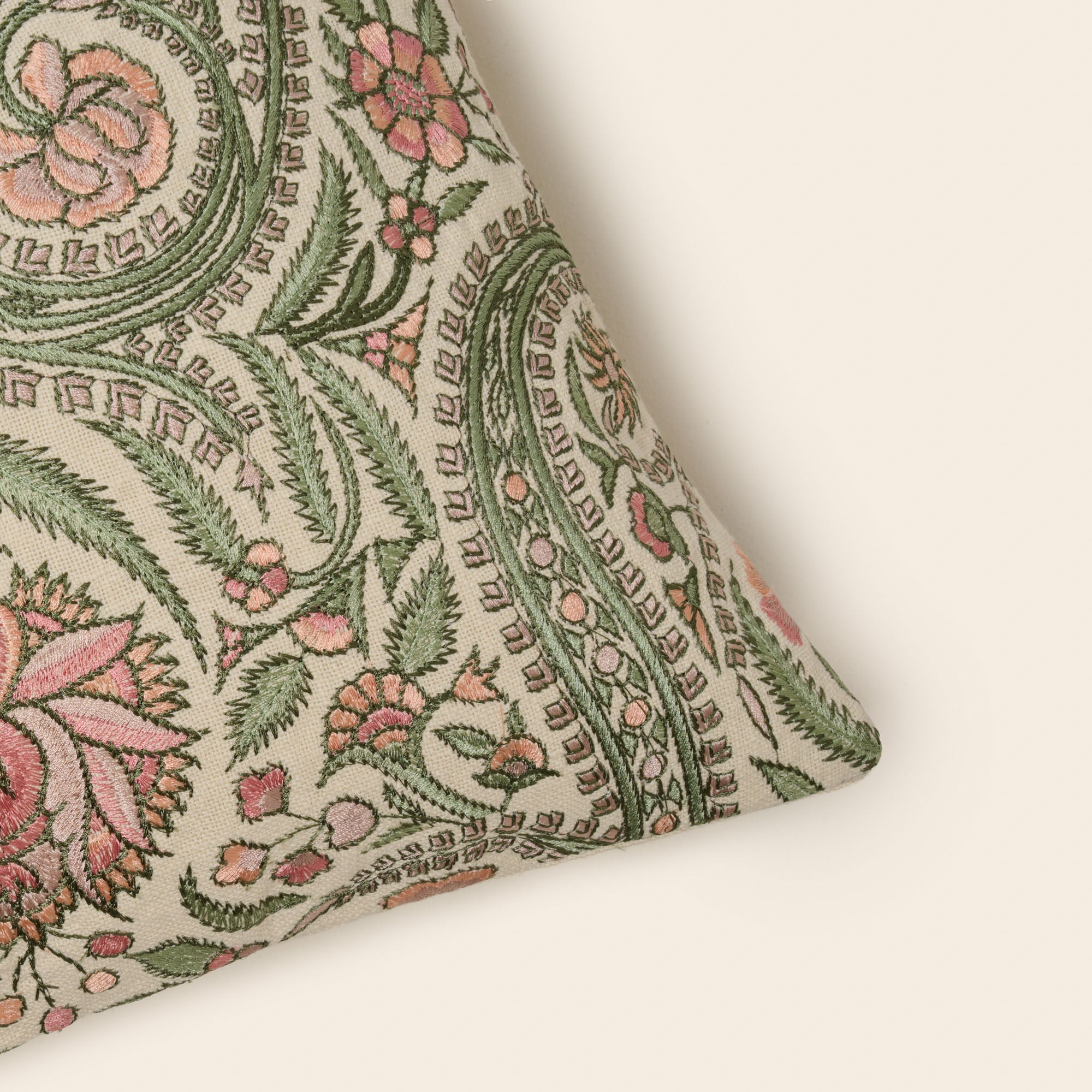 Housse de coussin MIRCEA ivoire et pastels