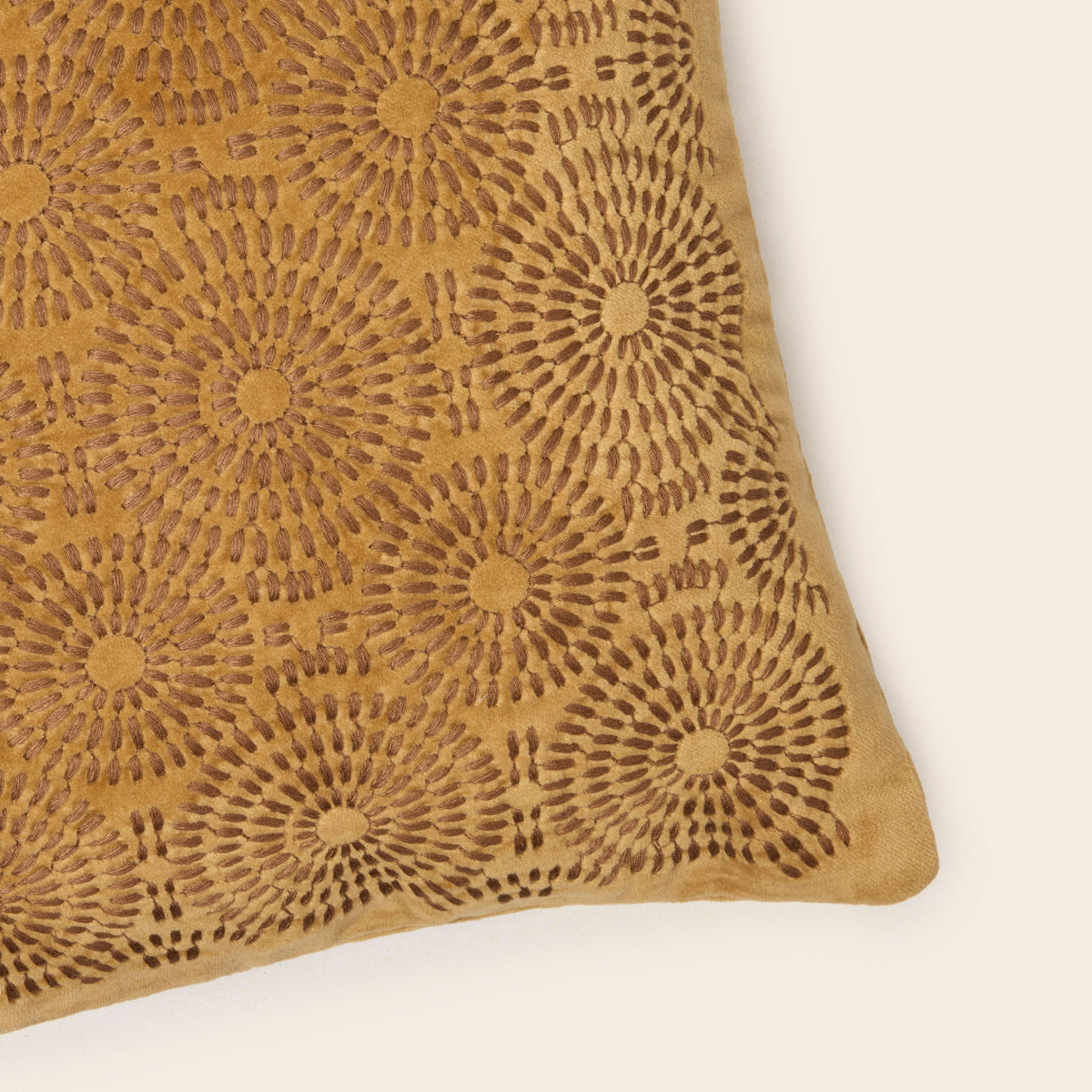 SOLAYA goudbronzen kussenhoes