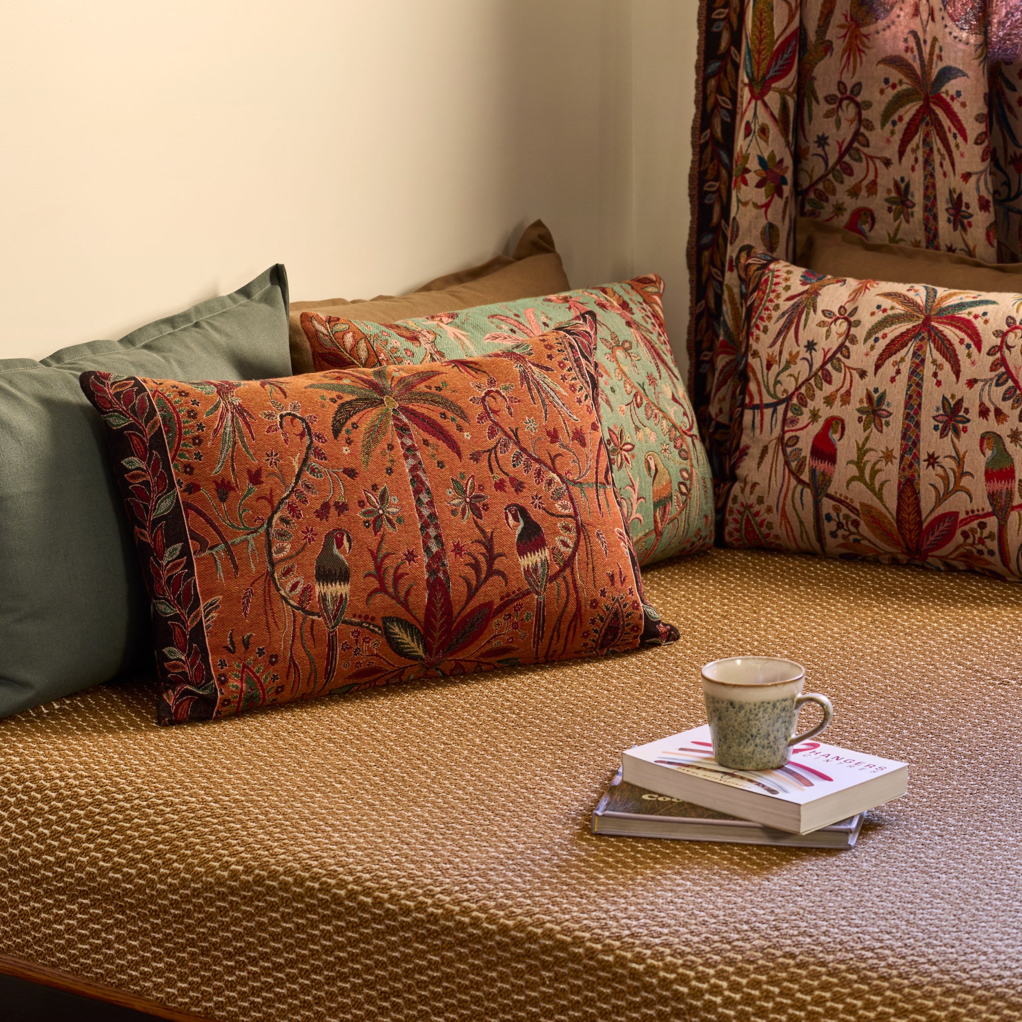 listing_hover | mobile_slider