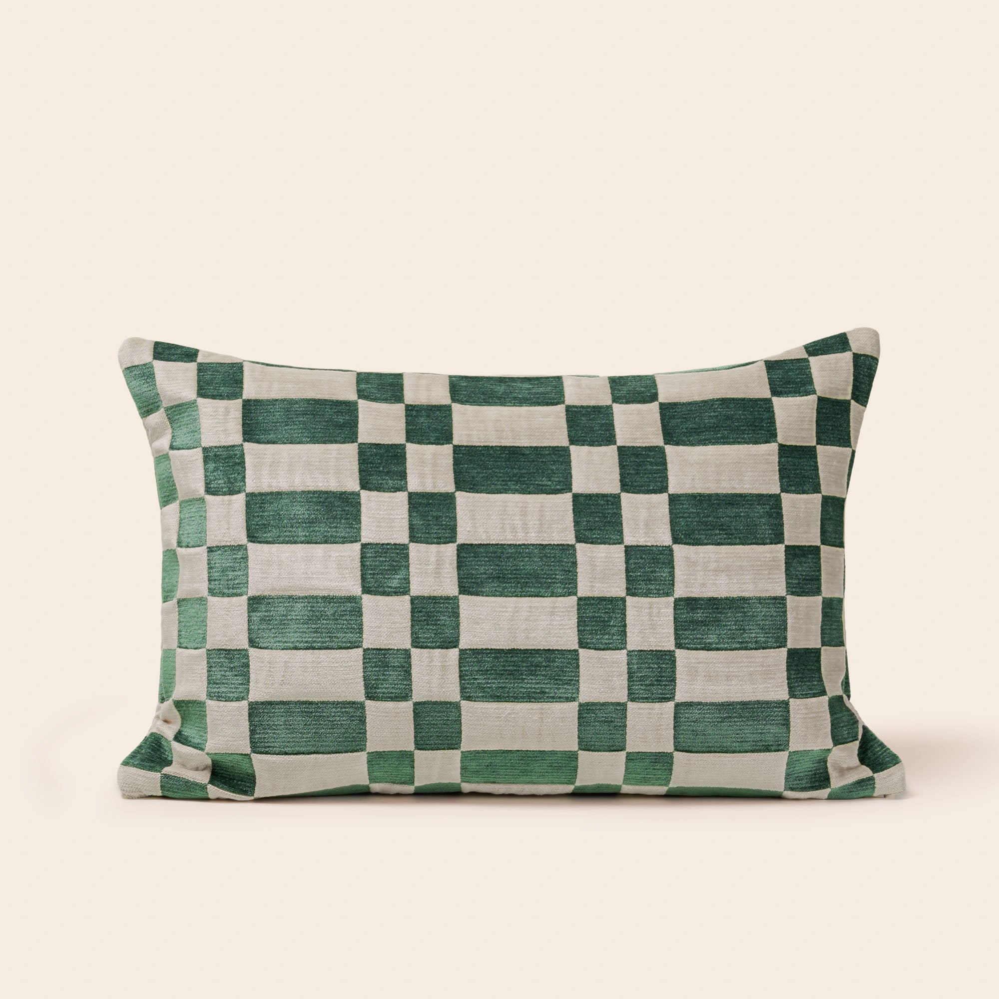 Housse de coussin TCHEKY ecru et vert vif