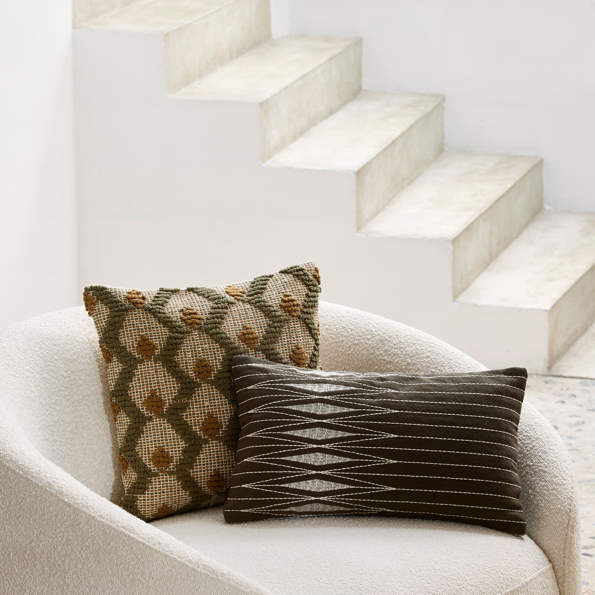 Housse de coussin YSA olive douce