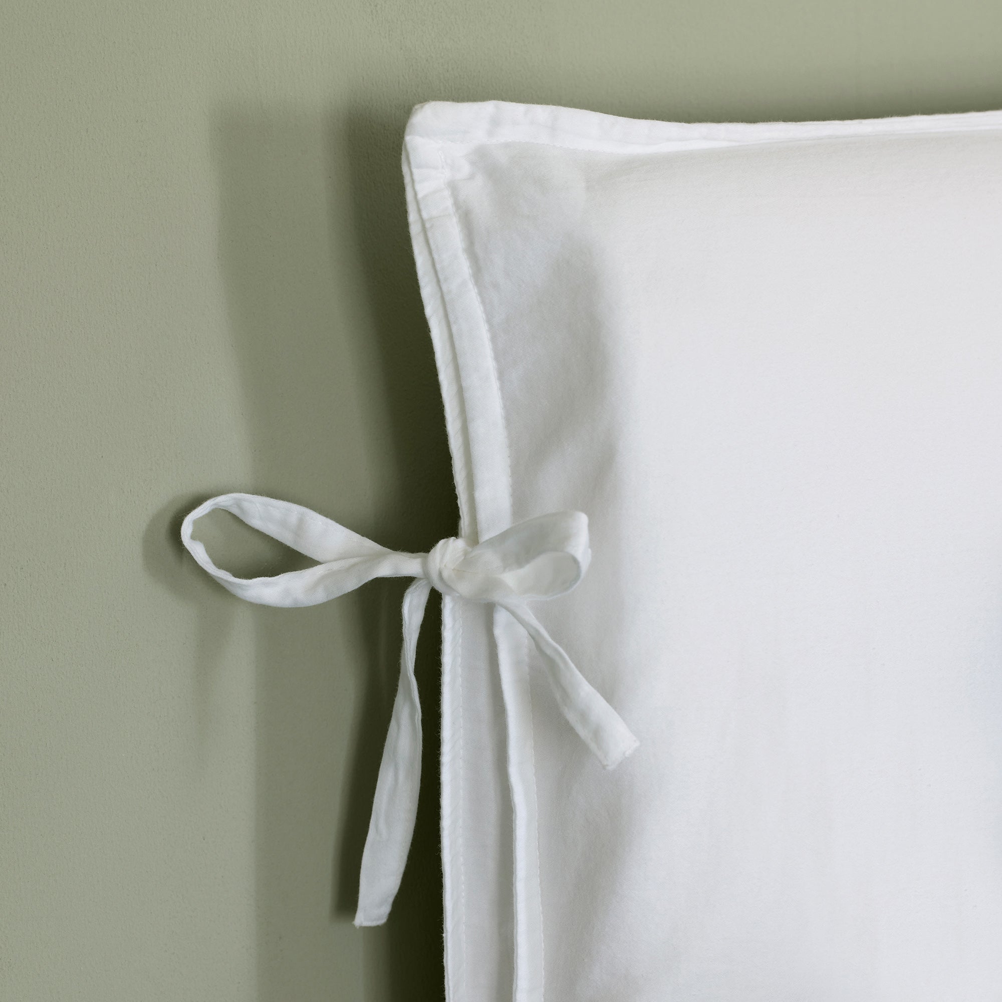 Housse de tête de lit SATHEENE simplement blanc