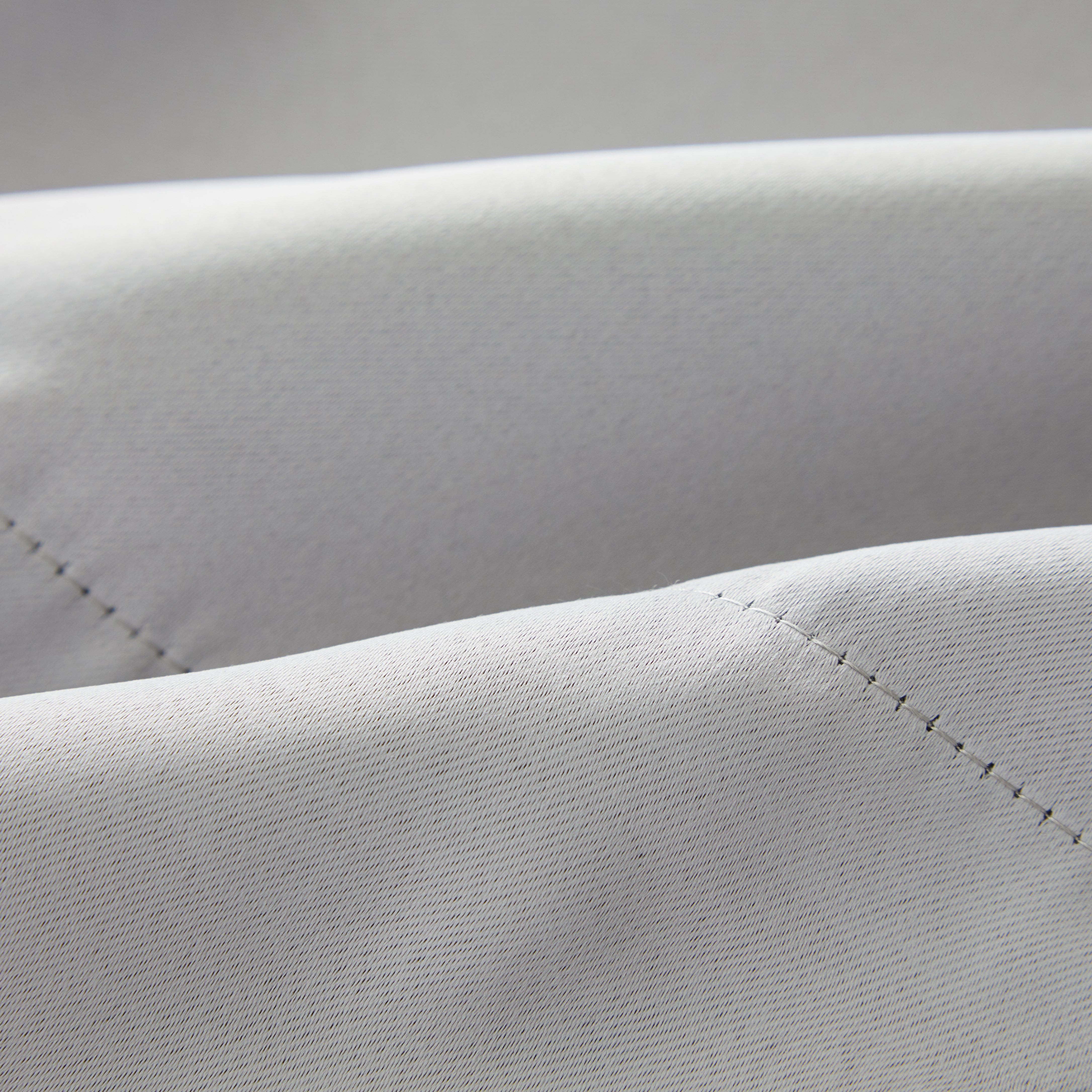 Lot de 2 rideaux occultants à oeillets BLACKOUT gris moyen