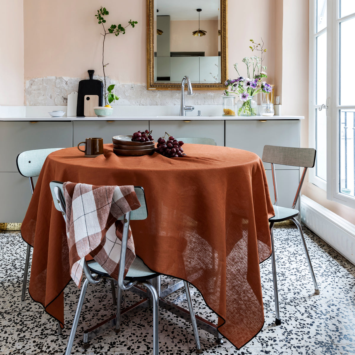 Quadratische Tischdecke Carlina terracotta