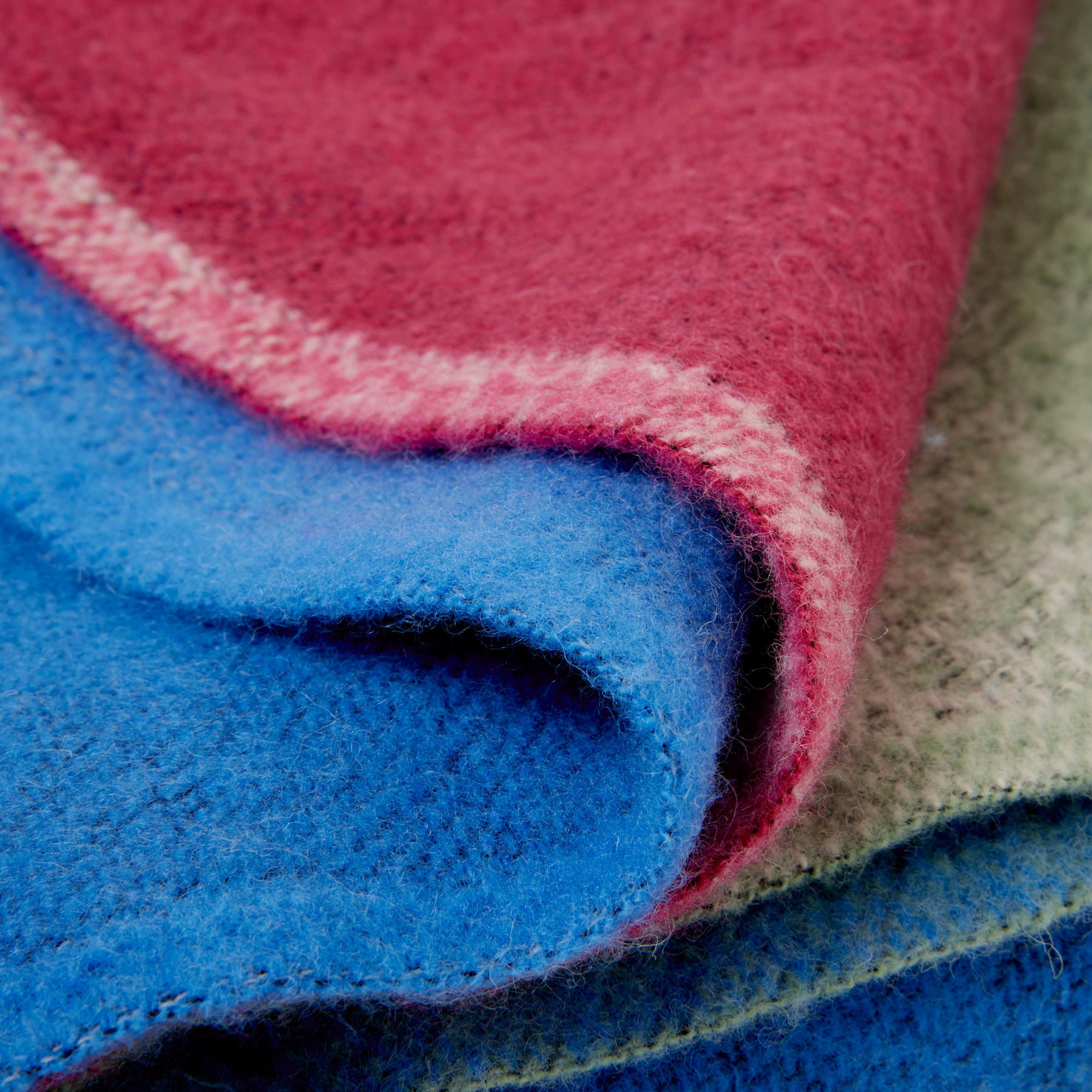 Plaid NELLE bleu à 3 coloris multiples