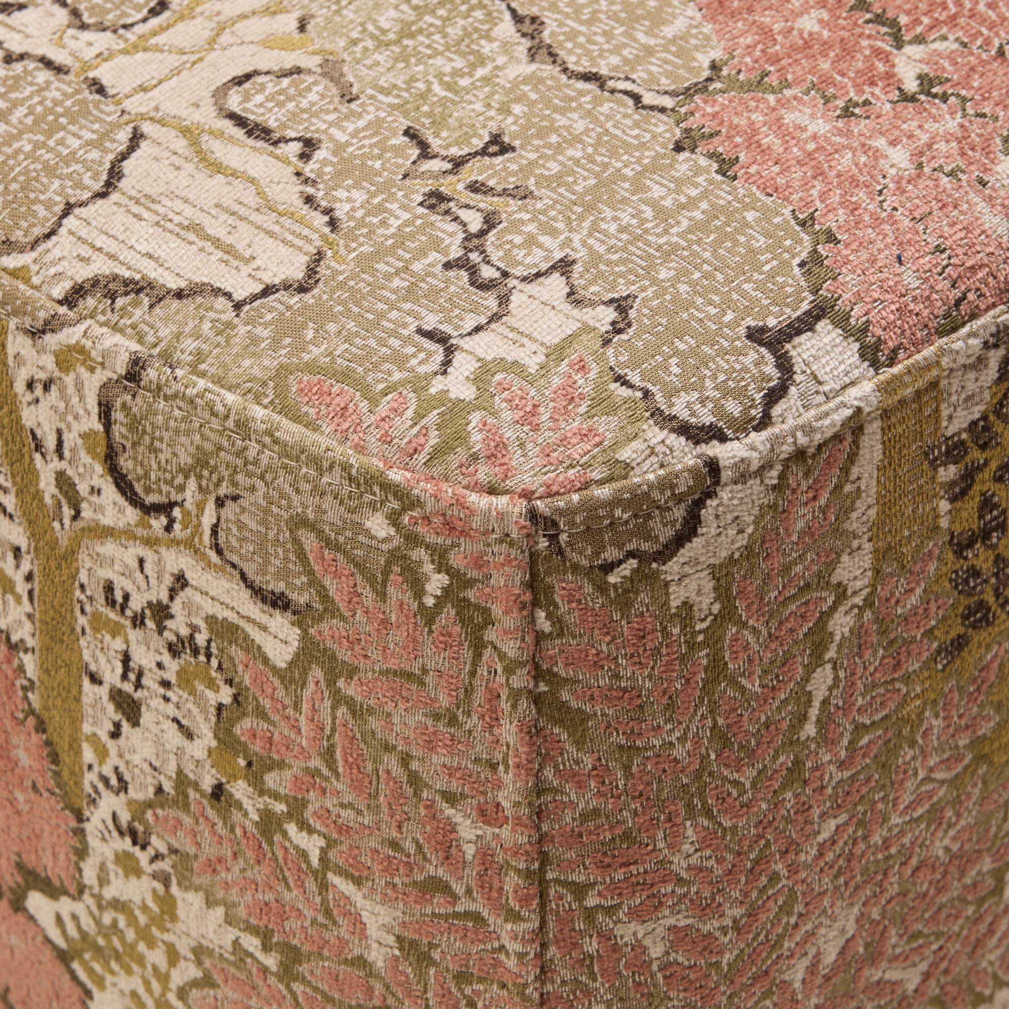 Pouf ARNEL alisia naturel et rose orangé