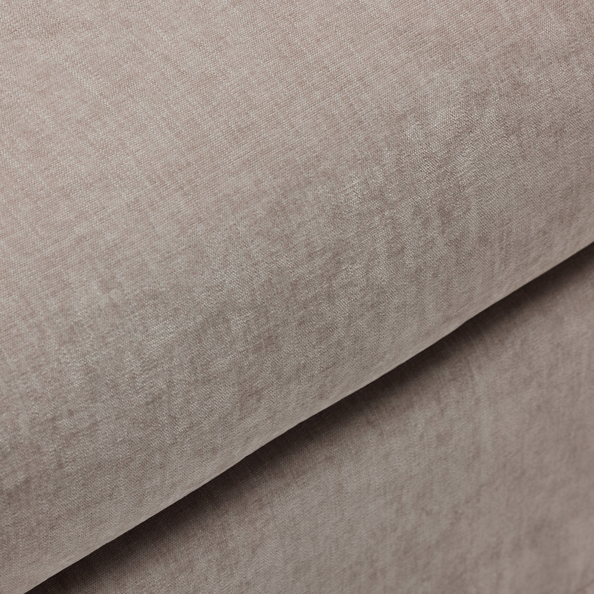 Pouf CLARIBEL chenille taupe glacé