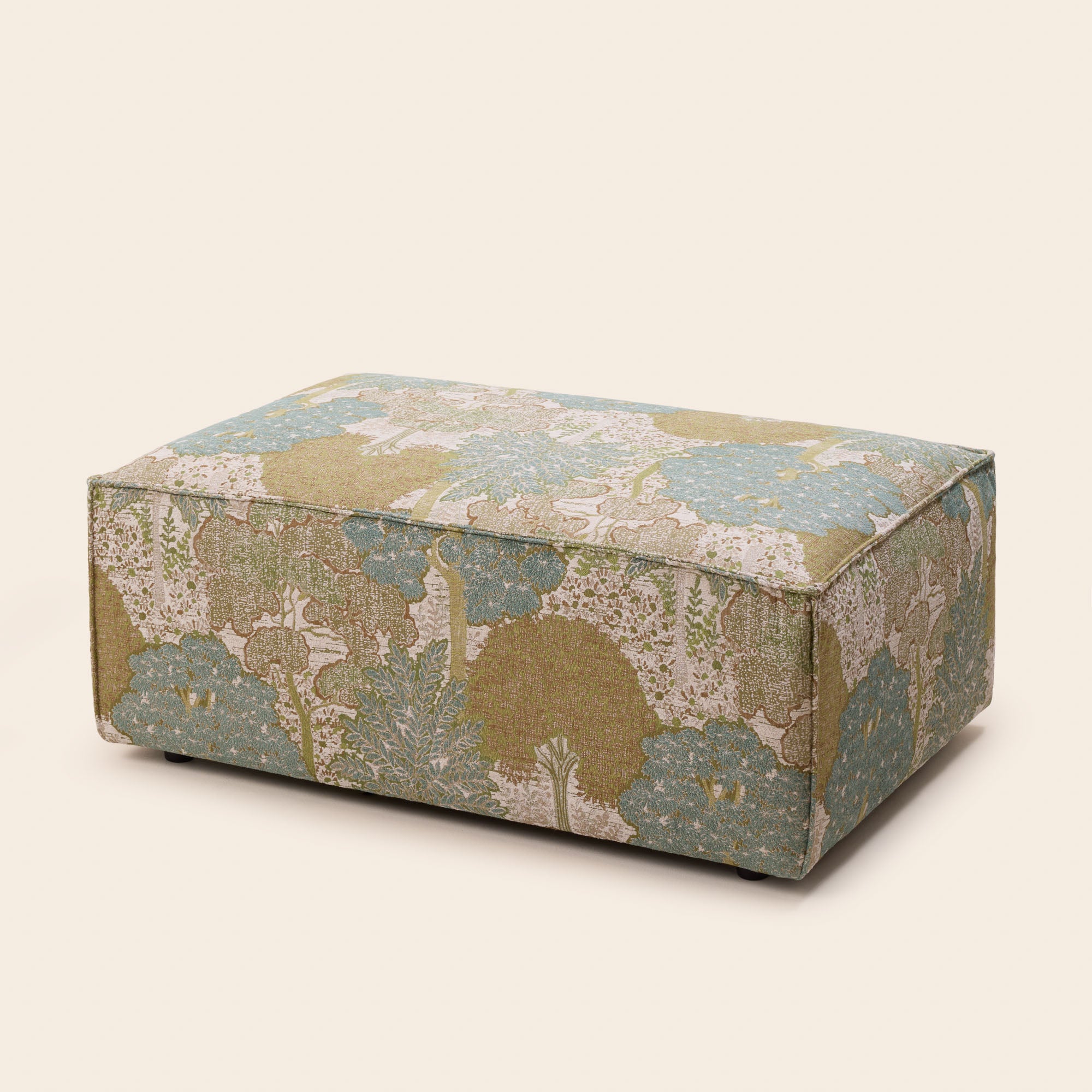 Natural and green DYONIS pouf