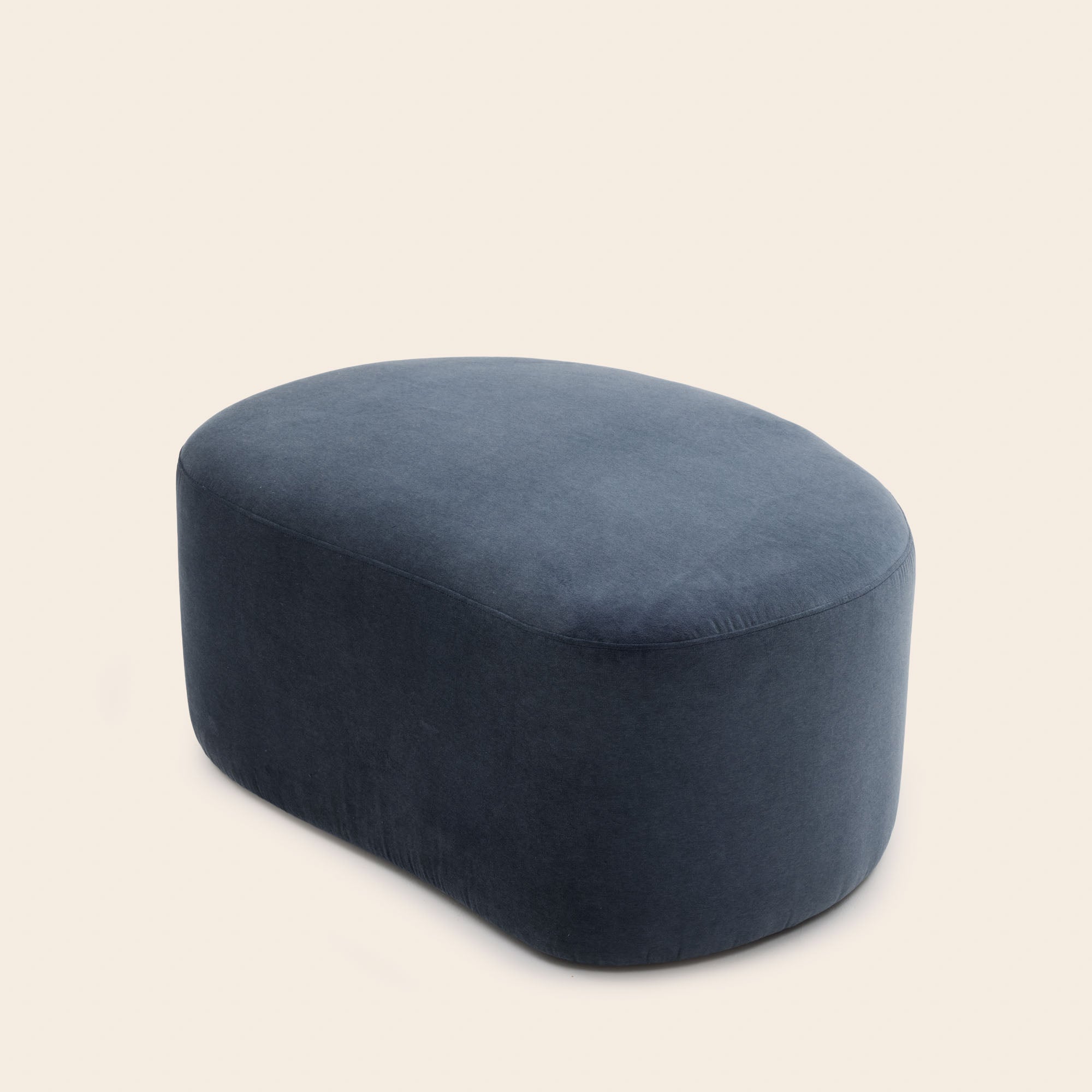 Pouf JULIKA velours bleu de gris