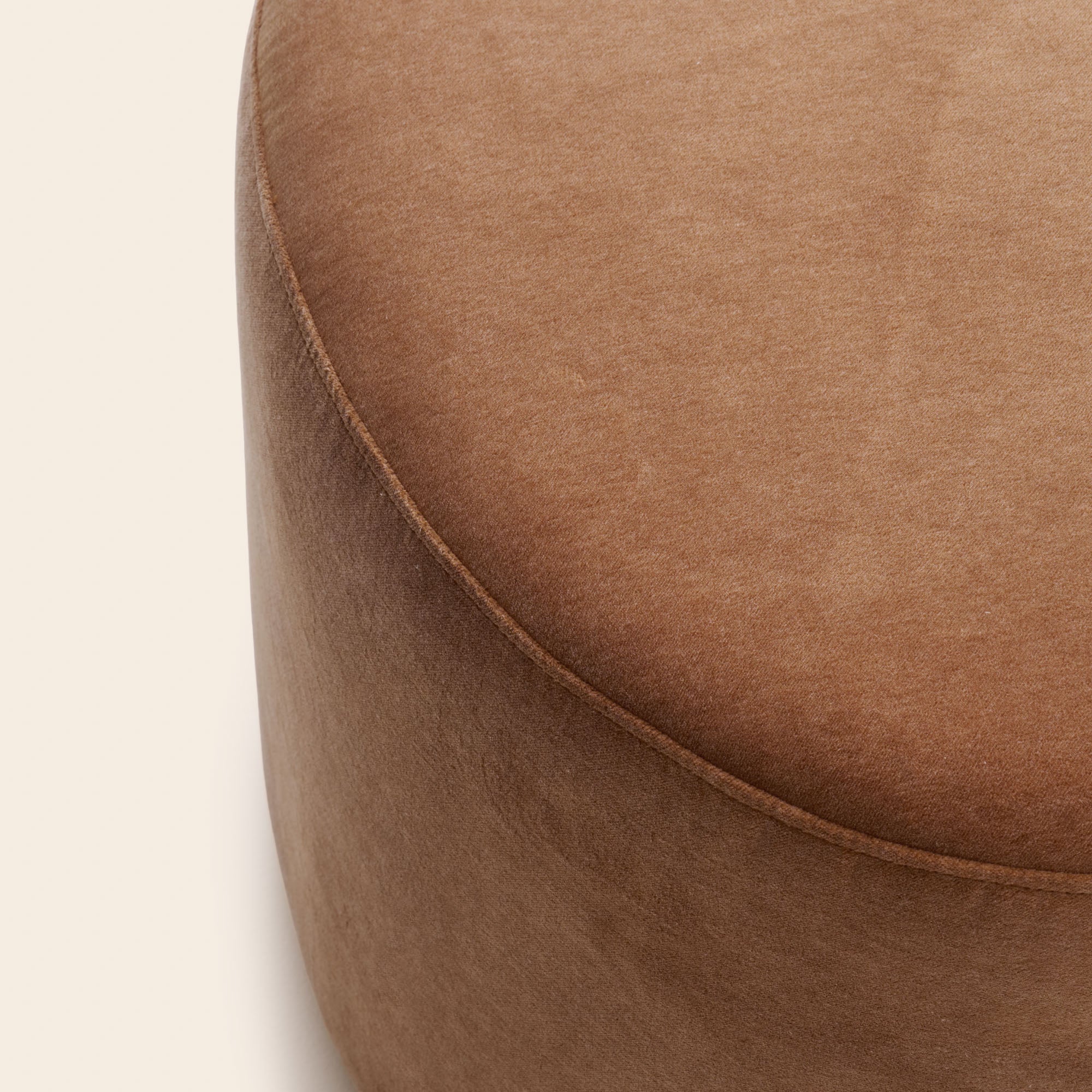 Pouf JULIKA opal caramel